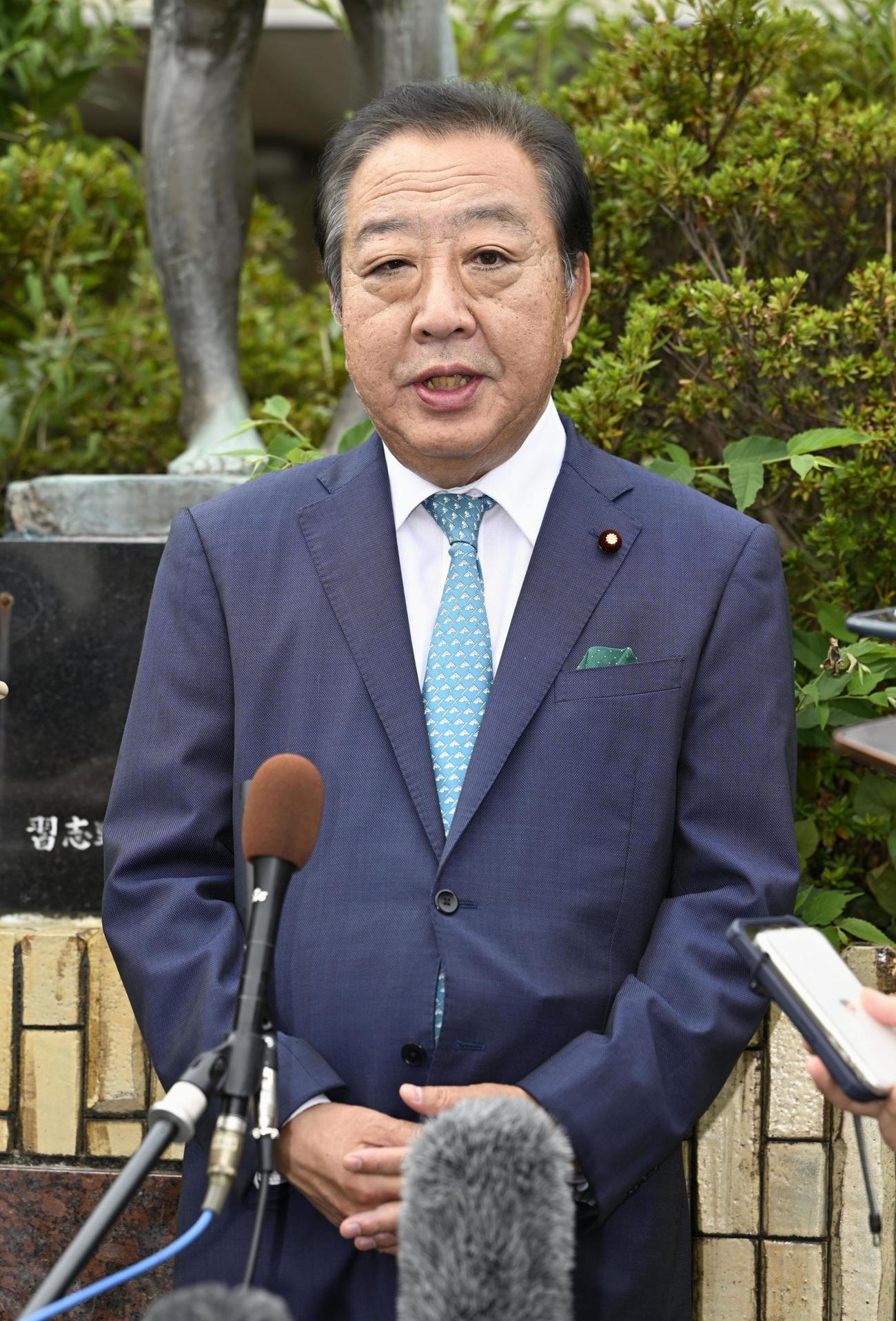 立憲民主党代表選への立候補を表明する野田元首相（共同）