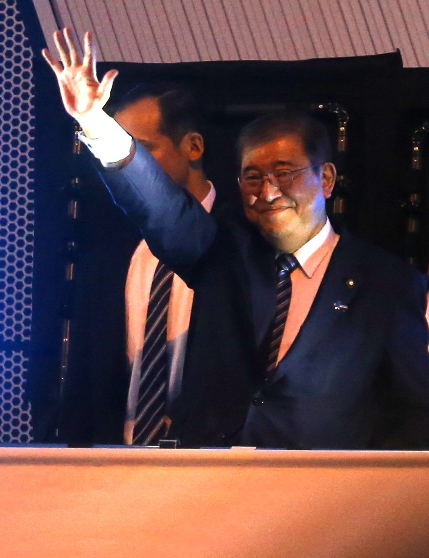 JR秋葉原駅電気街口で行われた自民党総裁選の街頭演説に登壇する石破茂氏