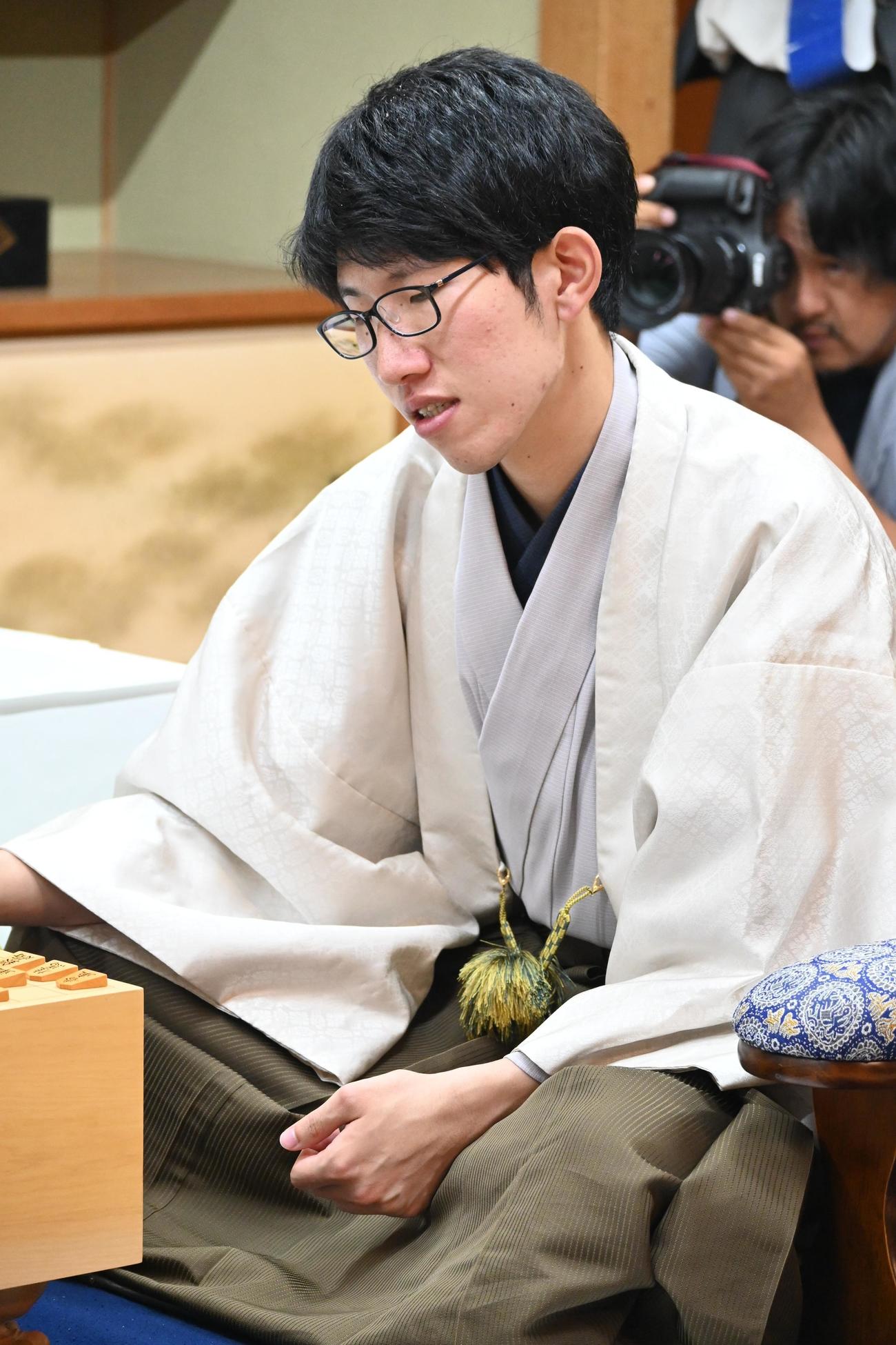 佐々木大地七段（23年8月撮影）