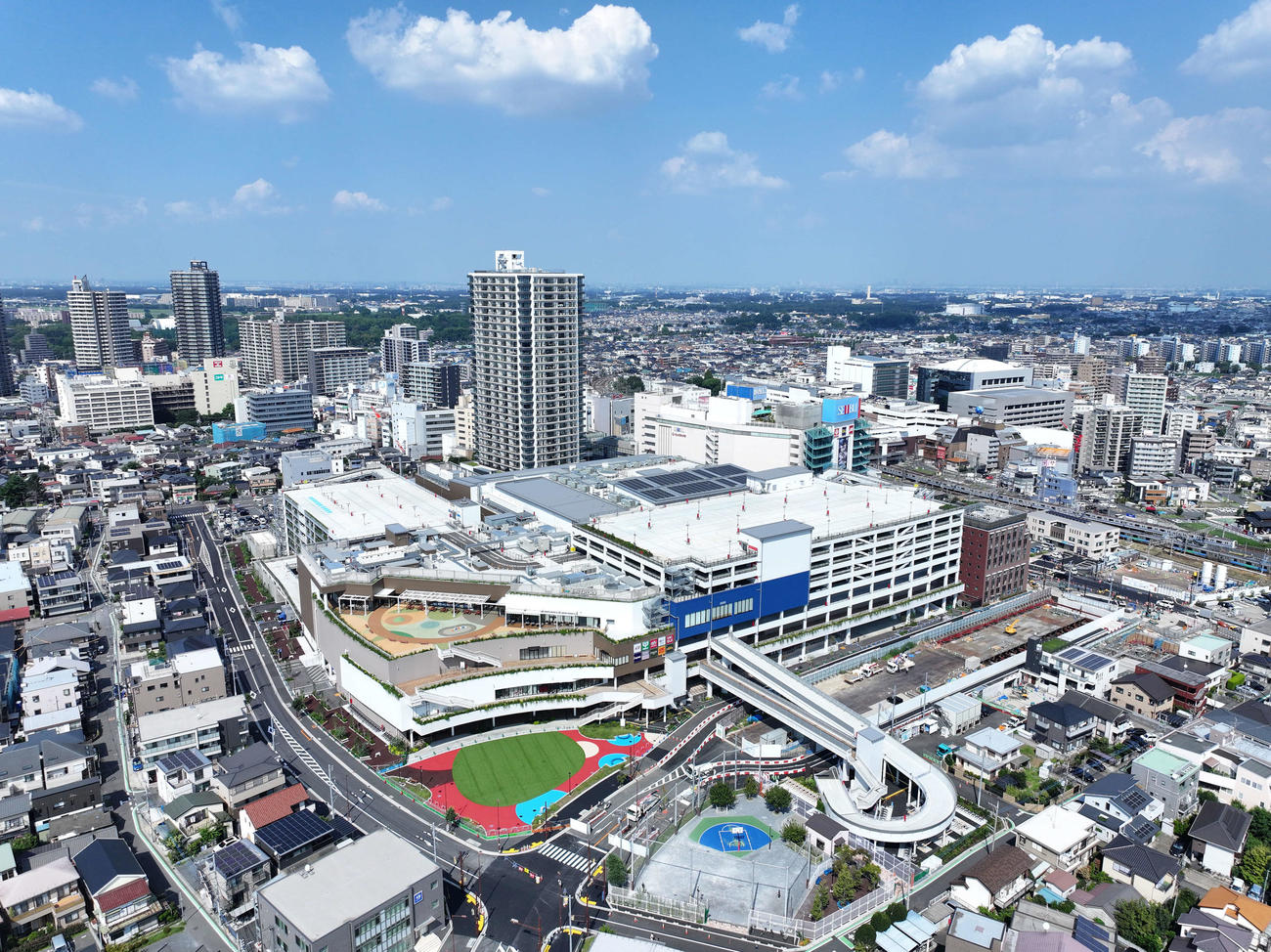 所沢市に開業した商業施設「エミテラス所沢」
