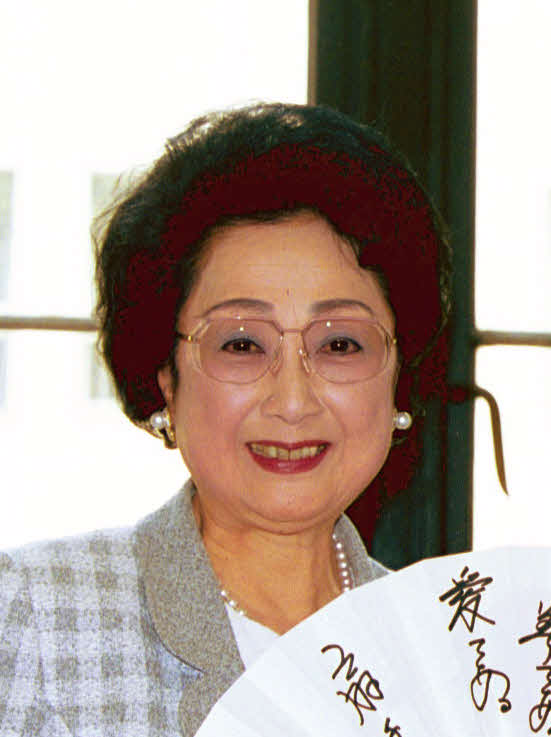 扇千景さん（00年6月撮影）