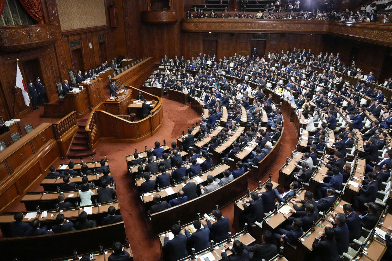 開かれた衆院本会議（共同）