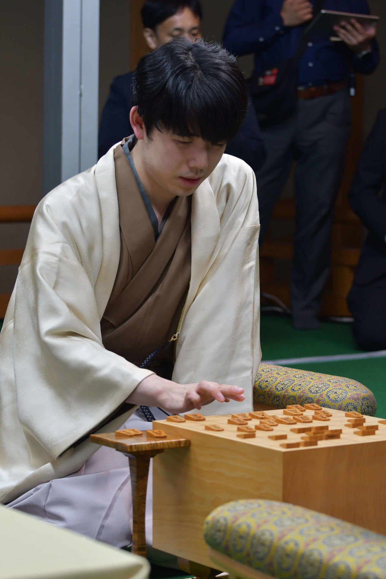 佐々木勇気八段との開幕局を制して4連覇に好発進した藤井聡太竜王