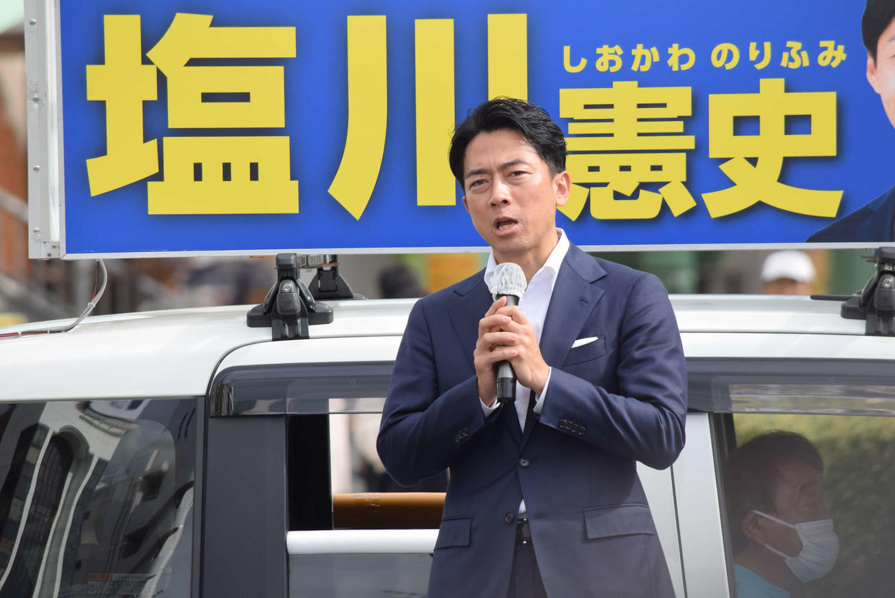 応援演説する小泉進次郎氏（撮影・阪口孝志）
