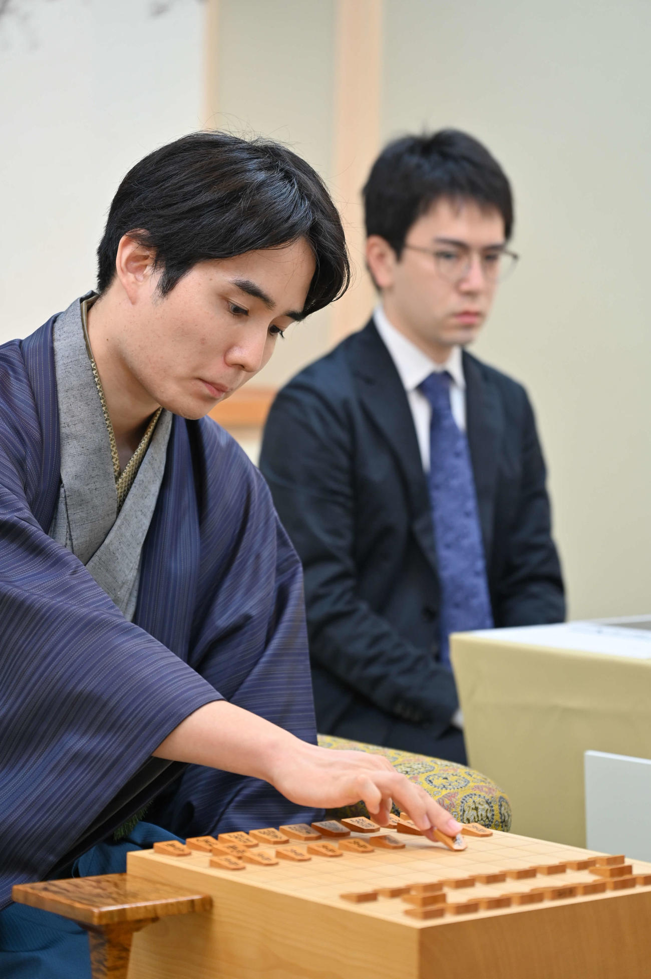 竜王戦7番勝負第2局に臨んだ佐々木勇気八段（外部提供）