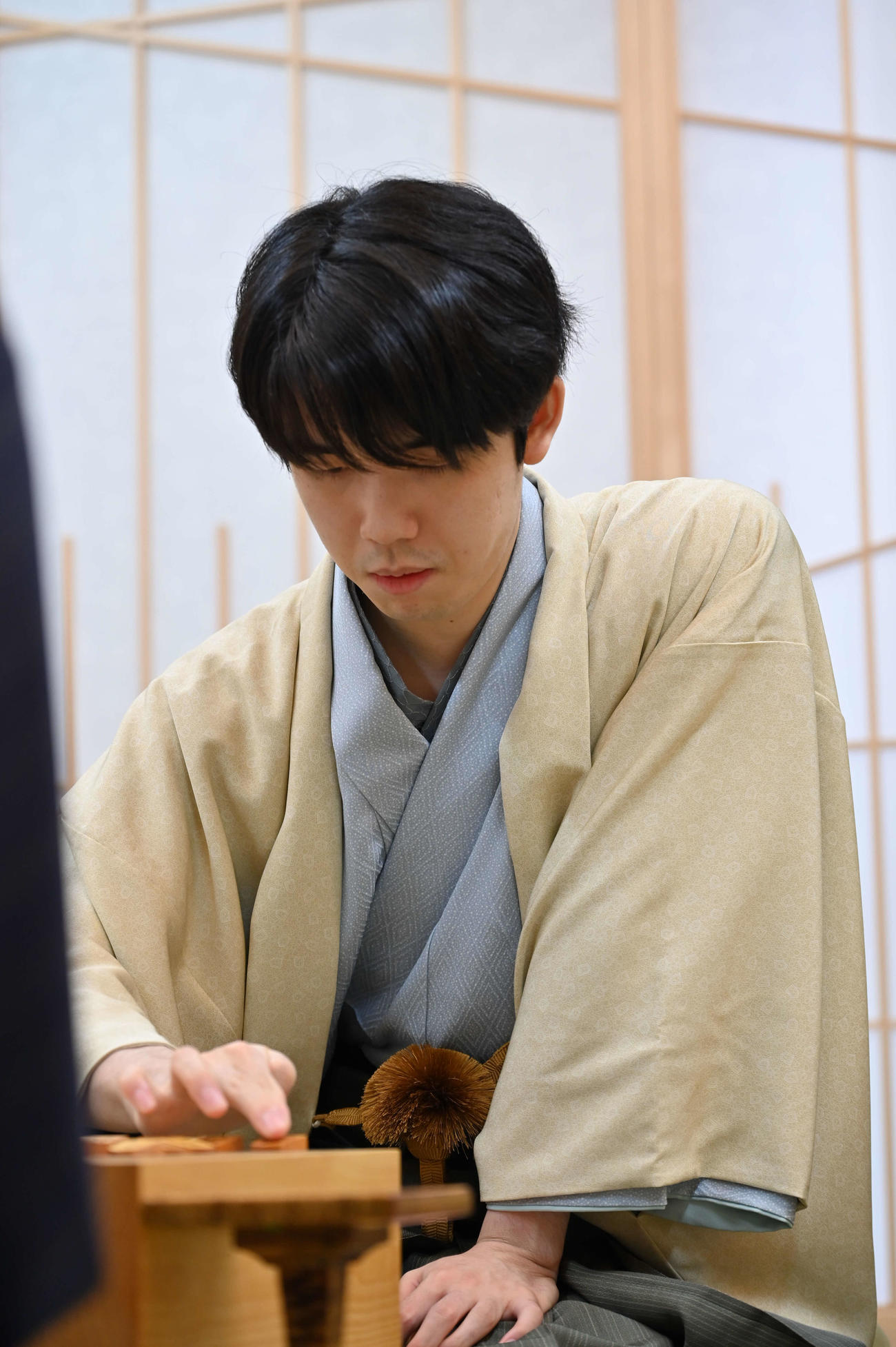 竜王戦7番勝負第2局2日目に臨んだ藤井聡太竜王（日本将棋連盟提供）