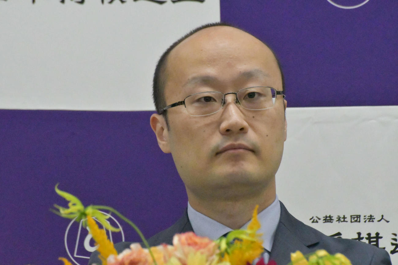 紫綬褒章を受賞した将棋の渡辺明九段