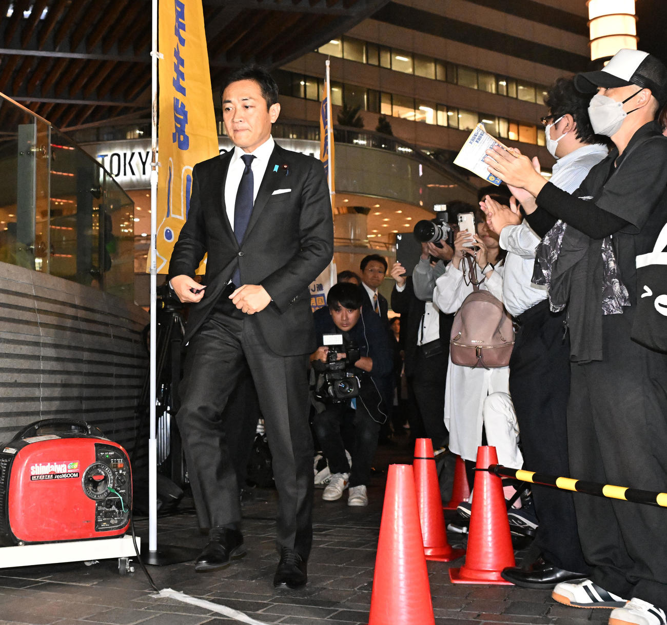 街頭演説に臨む国民民主党の玉木雄一郎代表（撮影・千葉一成）
