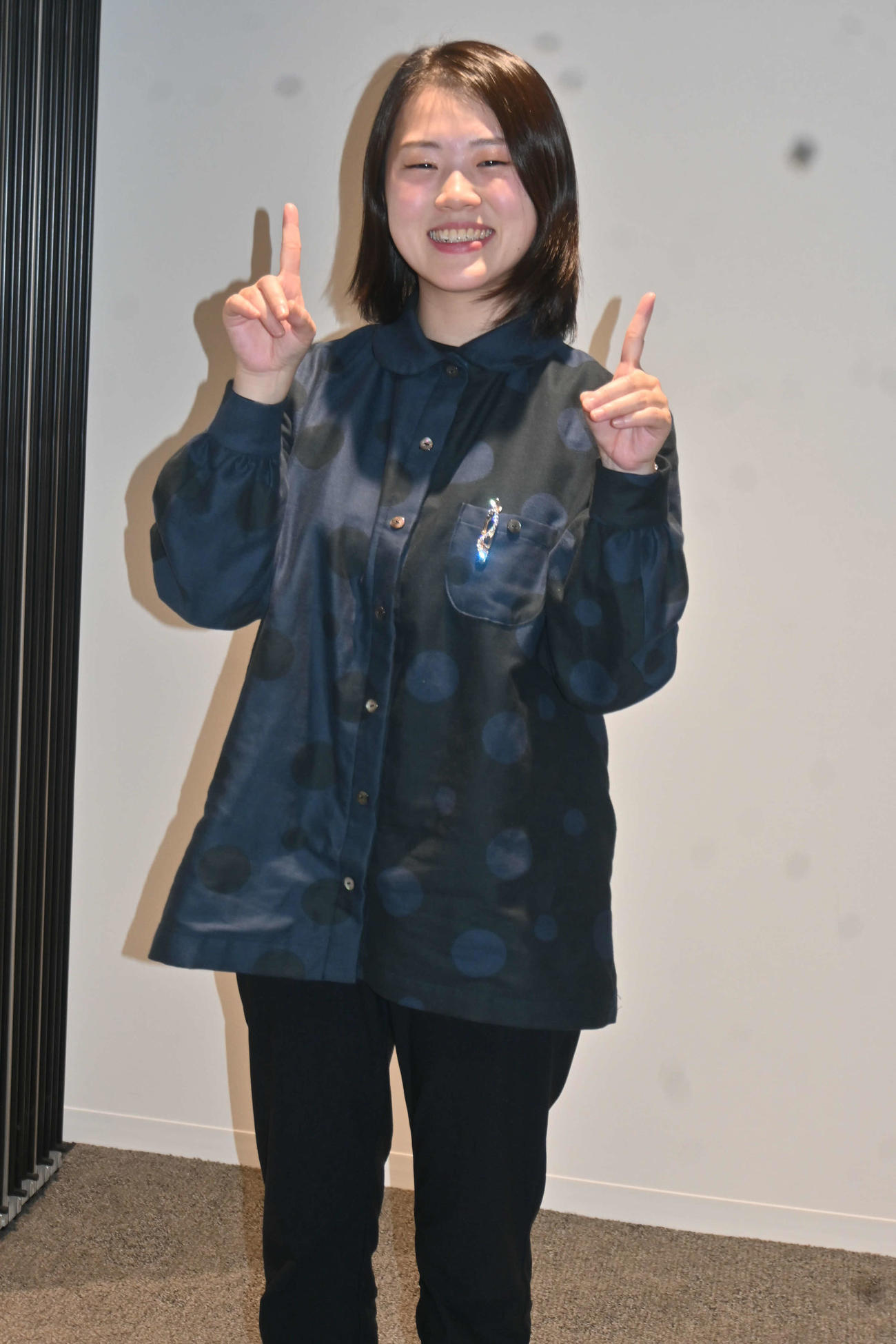 関西将棋会館の白星第1号を挙げた藤井奈々女流初段（撮影・松浦隆司）