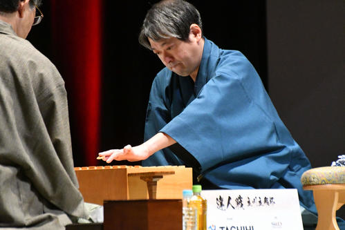【将棋】達人戦初参戦の行方尚史九段か実力者の佐藤康光九段か 準決勝対局開始 - 社会 : 日刊スポーツ