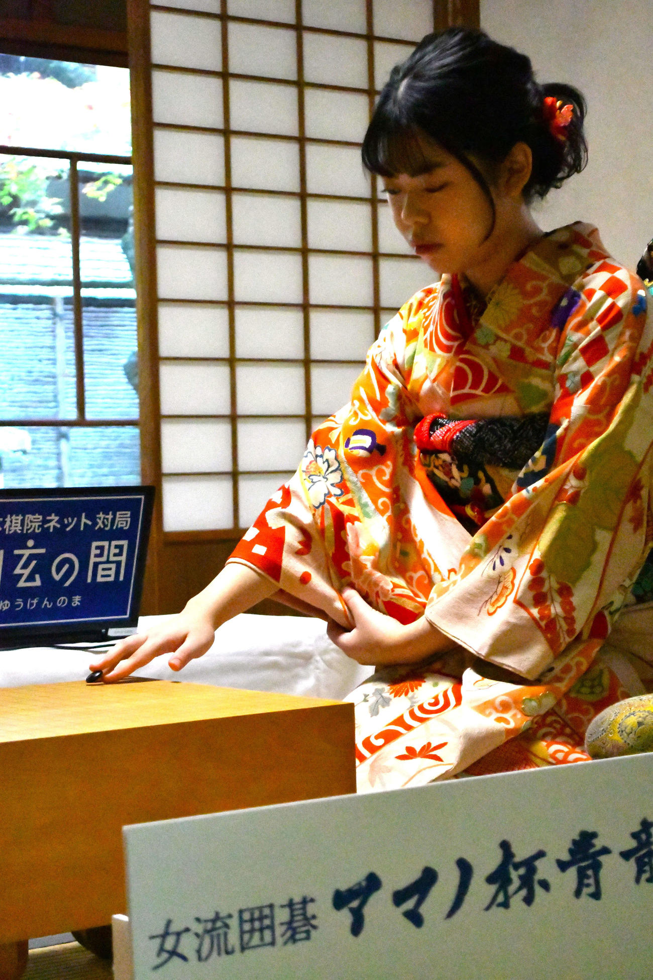 藤沢里菜女流本因坊との準決勝に臨む上野梨紗女流棋聖