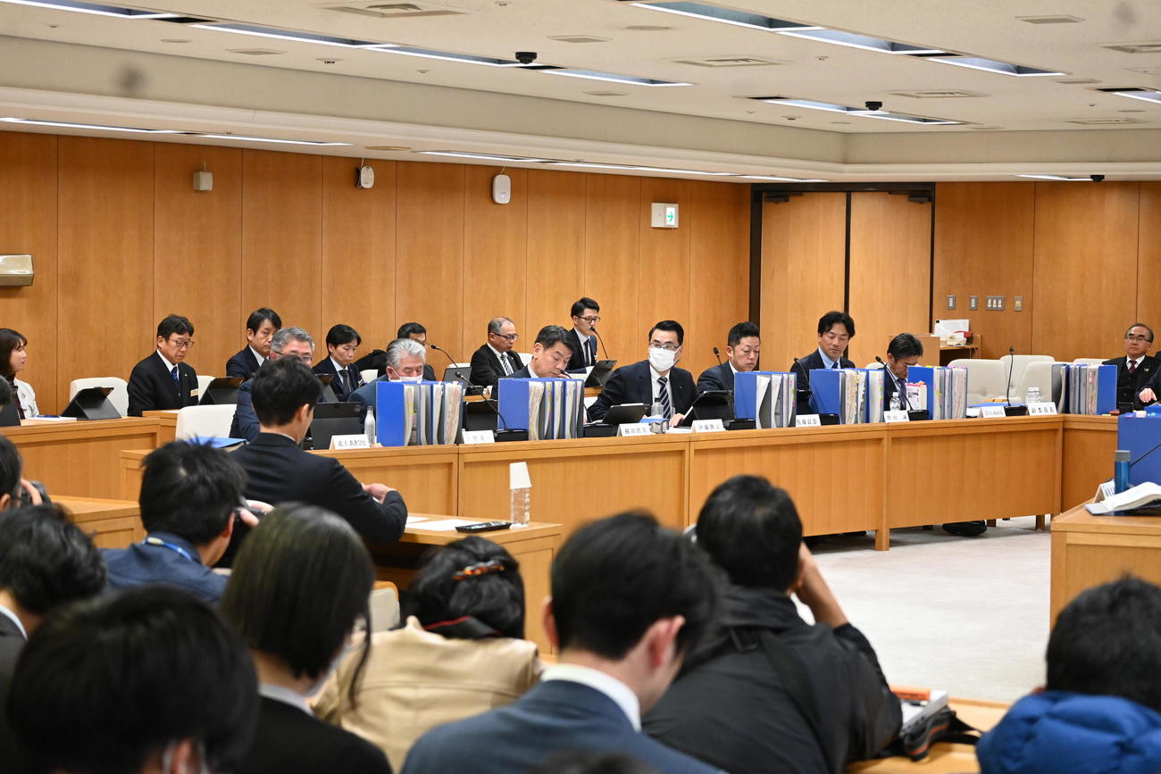 兵庫県議会の百条委員会の斎藤元彦知事への証人尋問（撮影・松浦隆司）