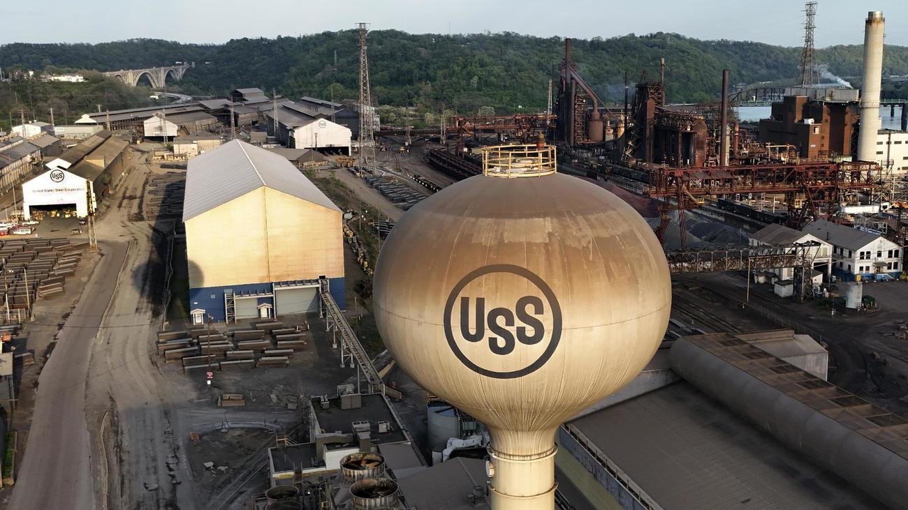 米ペンシルベニア州にあるUSスチールの施設＝2024年4月（AP＝共同）
