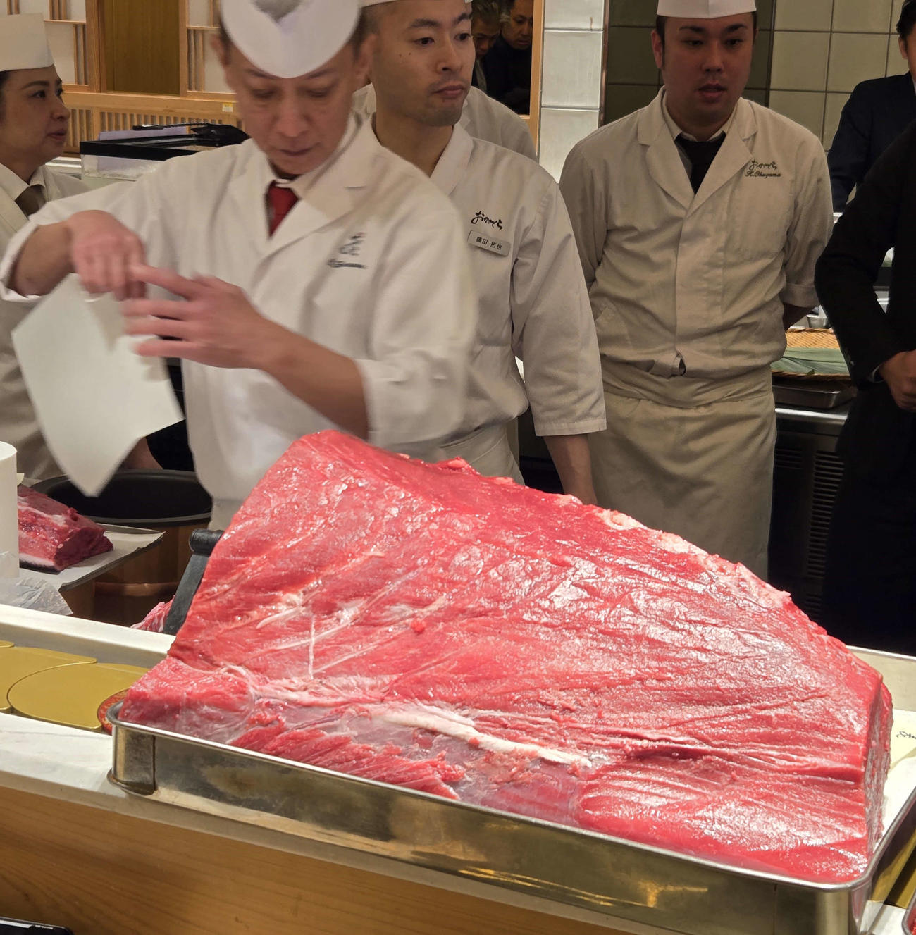 トロの部分だけでこのかたまり（撮影・寺沢卓）