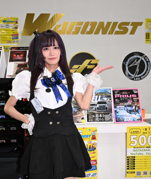 WAGONISTのキャンペーンガール（撮影・石井愛子）