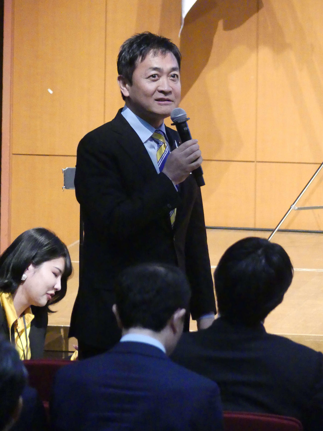 国民民主党党大会で政策のプレゼンをする玉木雄一郎代表（撮影・中山知子）