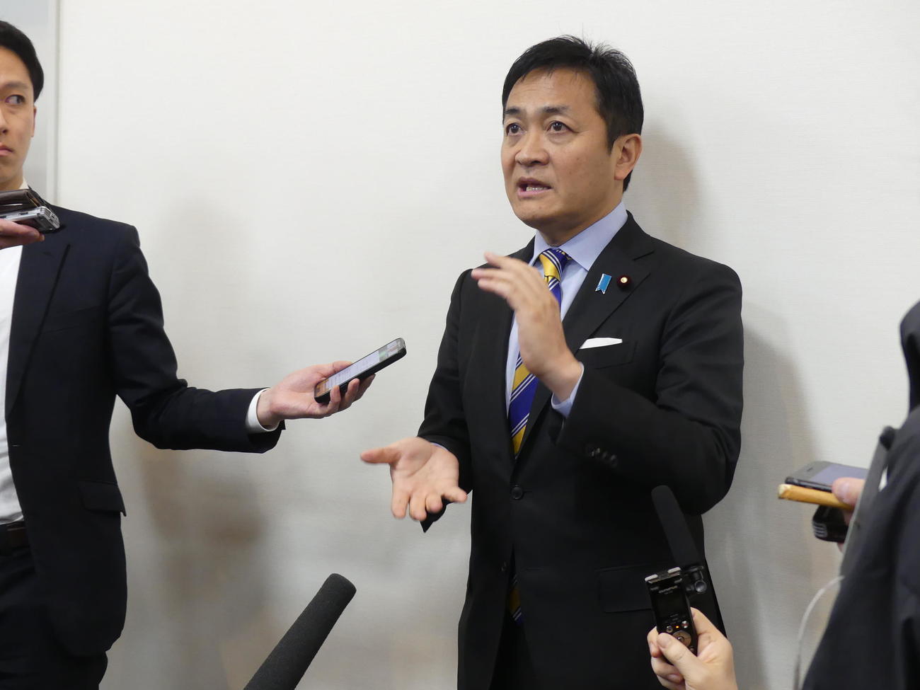 党大会後、取材に応じる国民民主党の玉木雄一郎代表（撮影・中山知子）