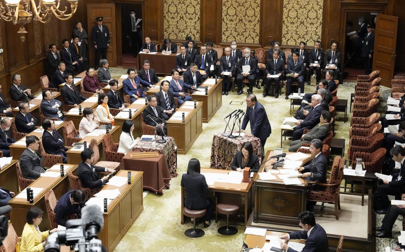 集中審議を実施した衆院予算委＝17日午前（共同）