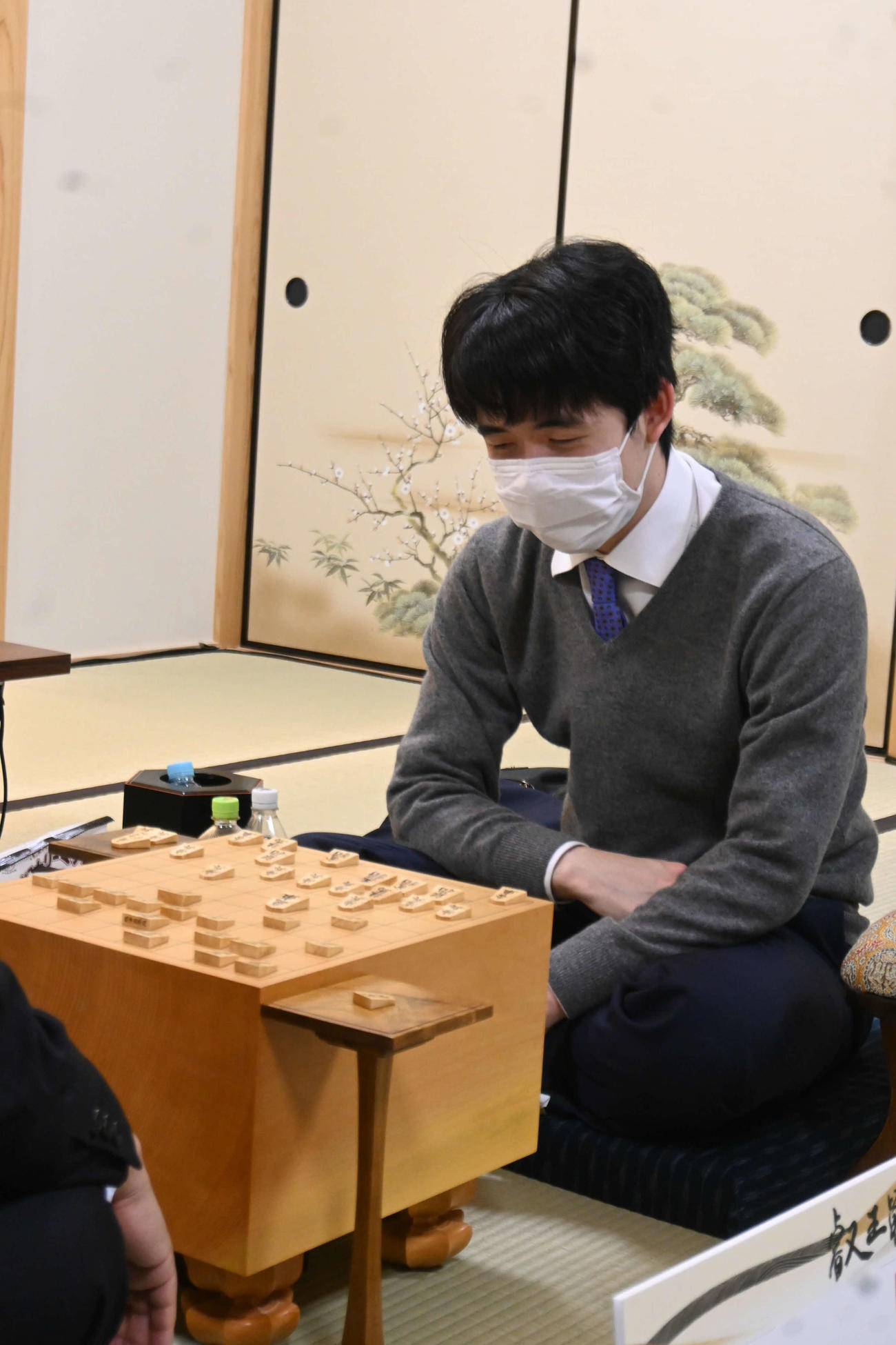 本戦トーナメント準決勝で敗退し、25年の全8冠再チャレンジが消滅した藤井聡太7冠（撮影・松浦隆司）
