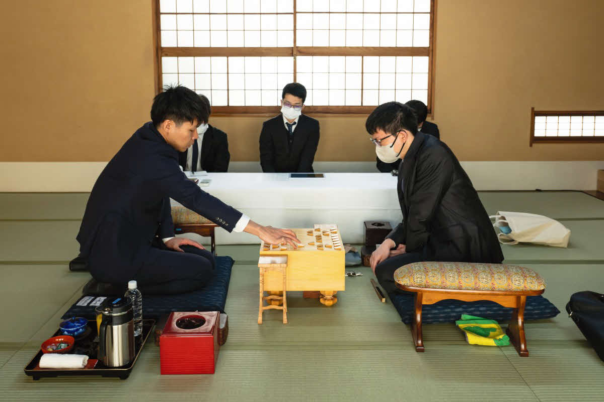 藤井聡太名人が最も注目している増田康宏八段（左）対永瀬拓矢九段（右）戦（日本将棋連盟提供）