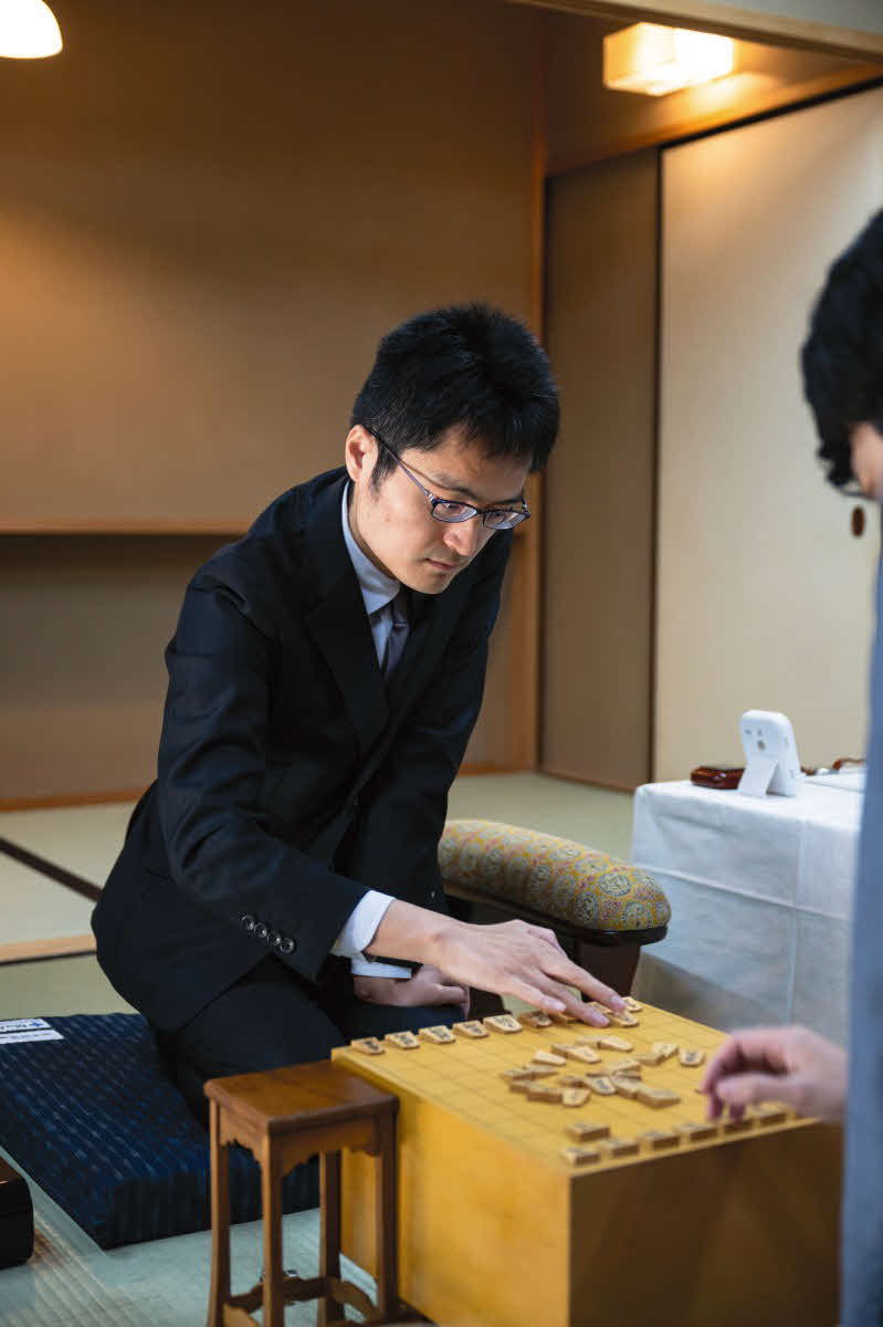 すでに降級が決まり再来年のA級復帰を目指す稲葉陽八段（日本将棋連盟提供）