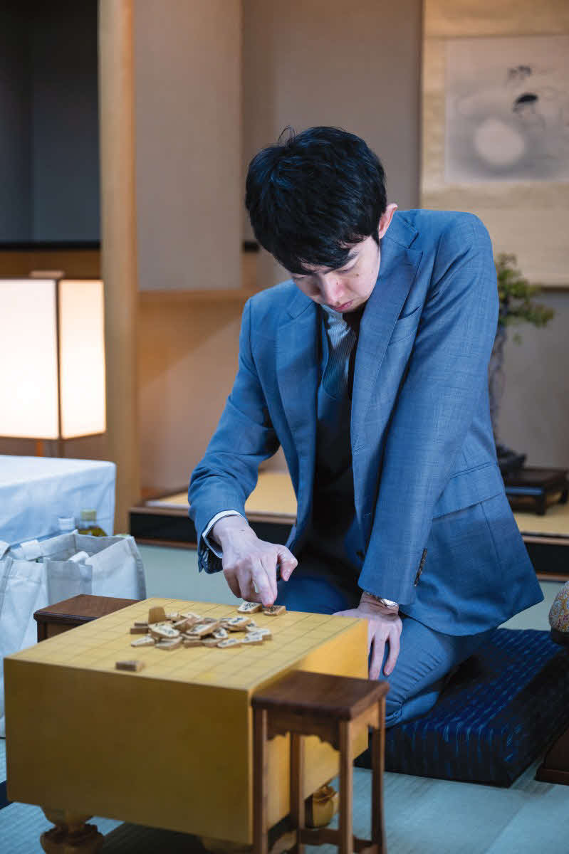 今局の稲葉陽八段戦を「試金石の一戦」と位置付けている中村太地八段（日本将棋連盟提供）