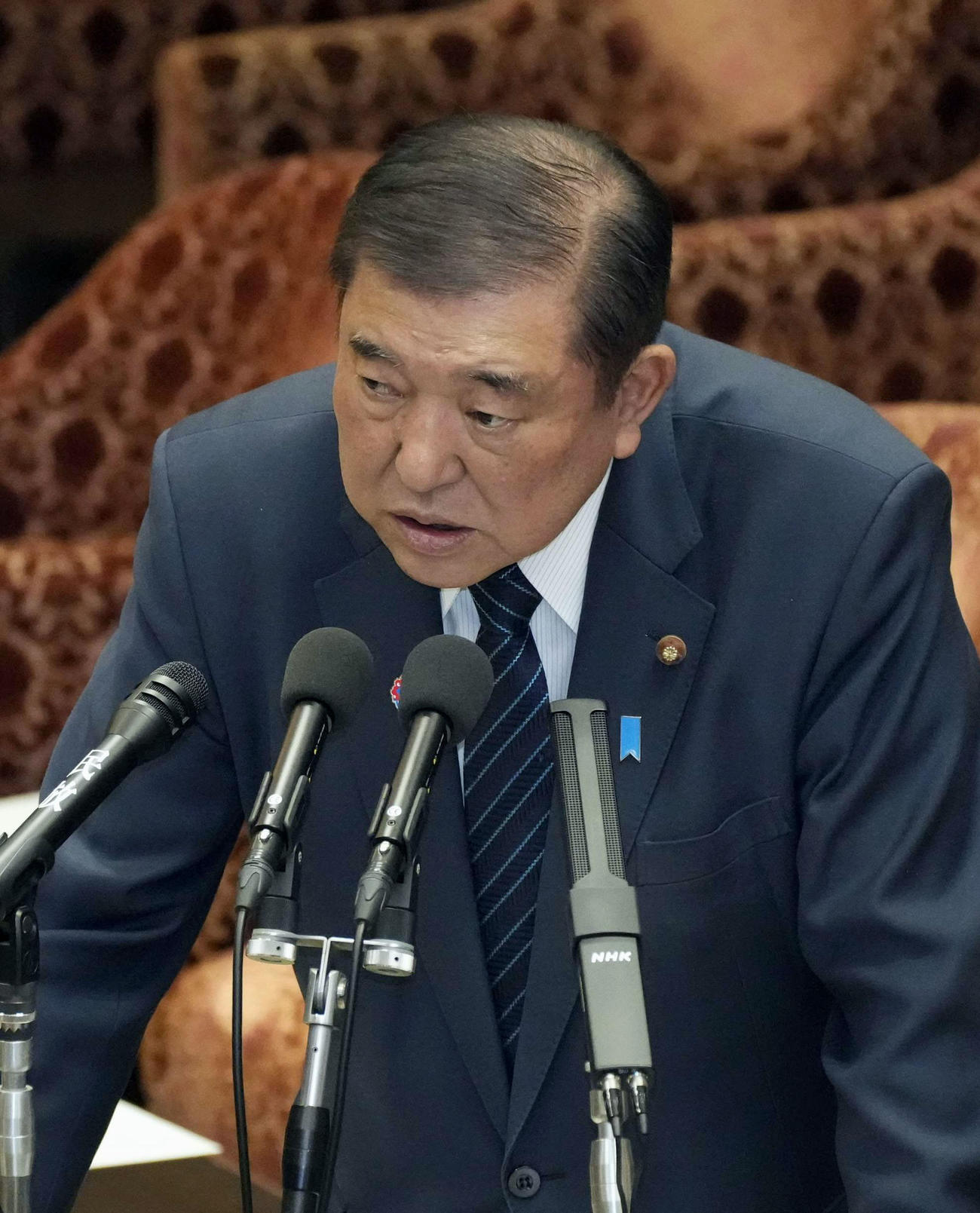 衆院内閣委で、トランプ米政権の相互関税について答弁する石破首相（共同）