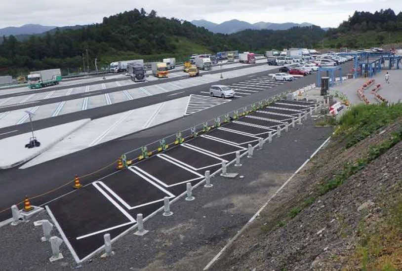 新名神の土山SA