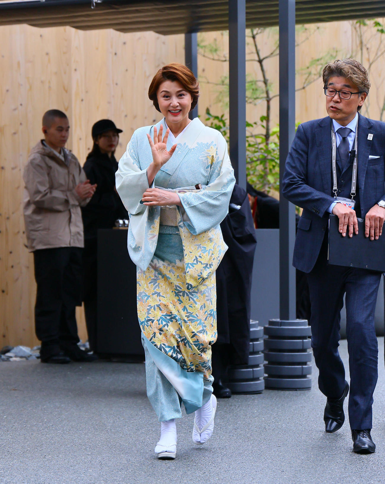 大阪・関西万博が開幕し、日本館のオープニングセレモニーに登場した藤原紀香（撮影・藤尾明華）