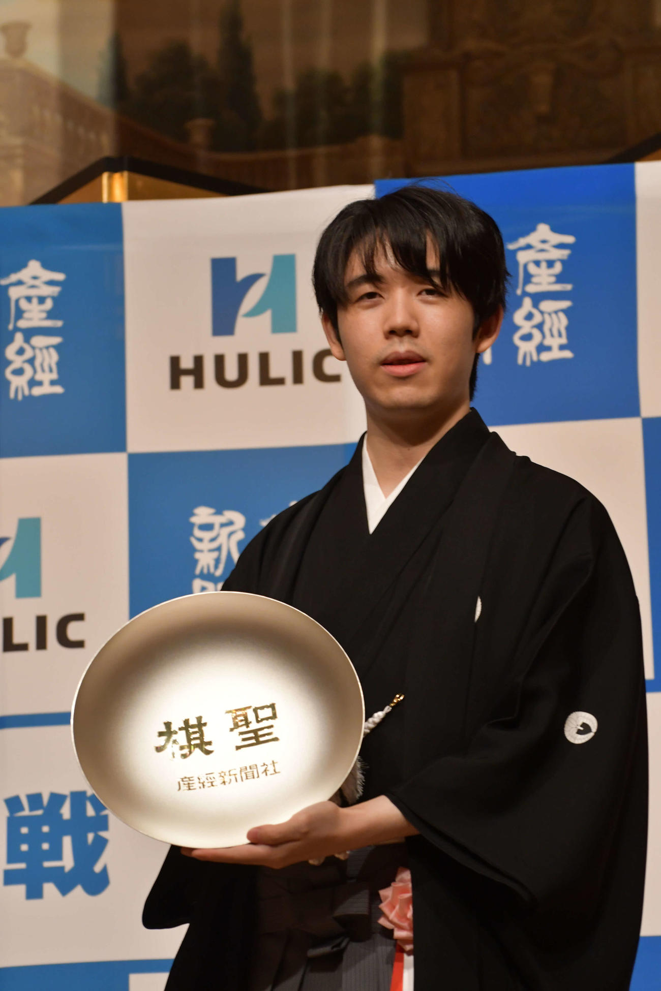 藤井聡太棋聖＝24年10月