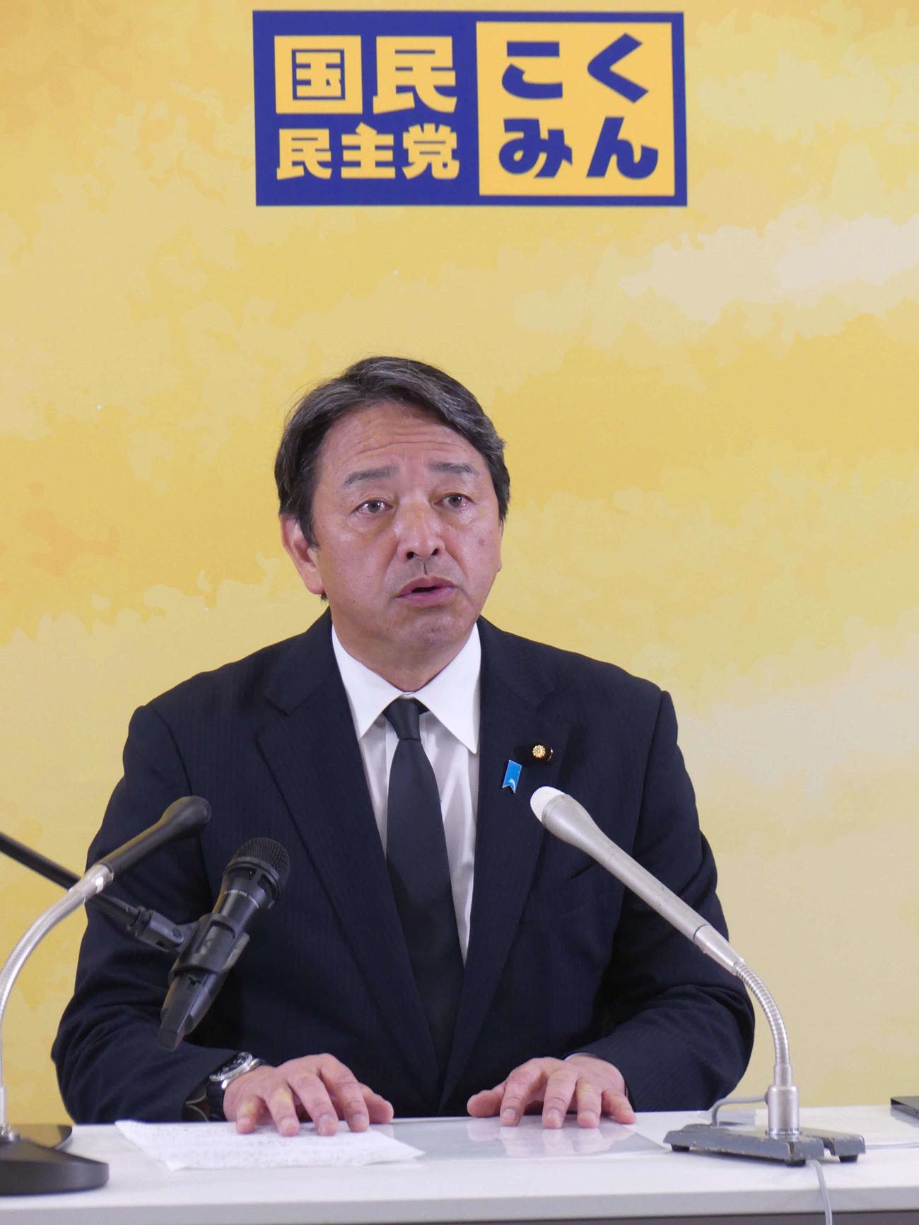 定例会見に臨む国民民主党の榛葉賀津也幹事長（撮影・中山知子）