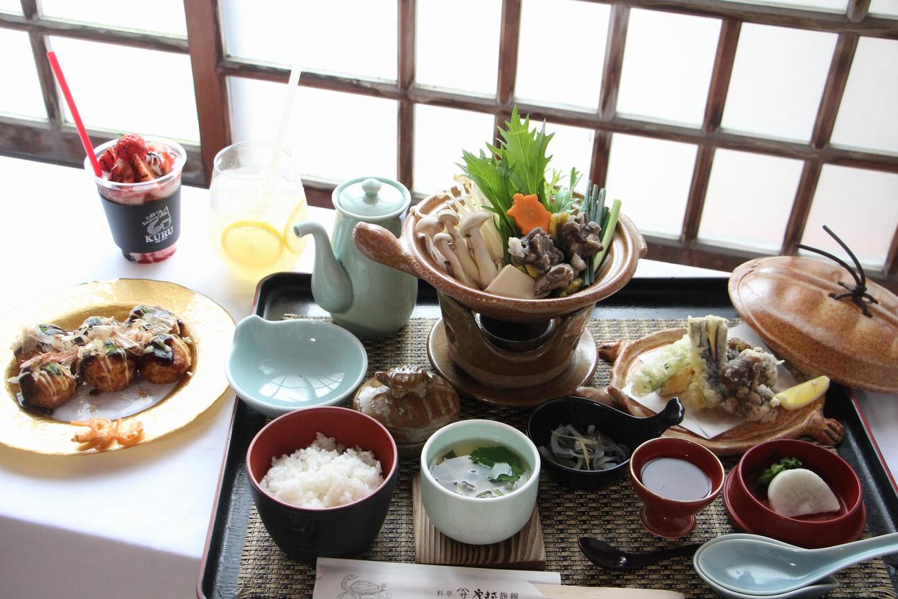 永瀬拓矢九段の昼食「安心院すっぽん名人御膳」「宇佐米勝ちえびまんだこっち焼き」「シトラスジンジャーYell」「苺みるくフラッペ」（日本将棋連盟提供）
