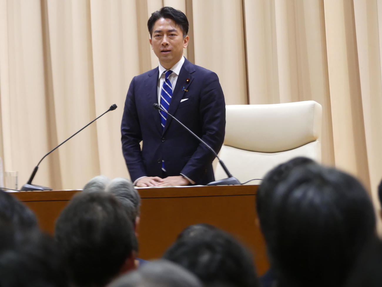 農相就任を受けて、職員への訓示を行う小泉進次郎農相（撮影・中山知子）