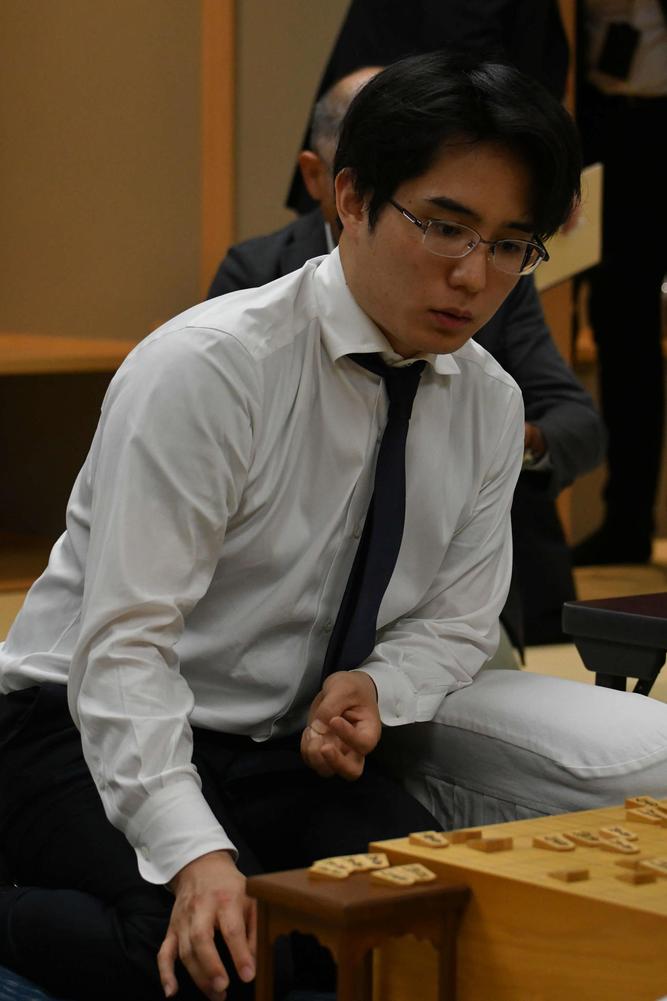 惜しくも王位戦初挑戦はならなかった佐々木勇気八段