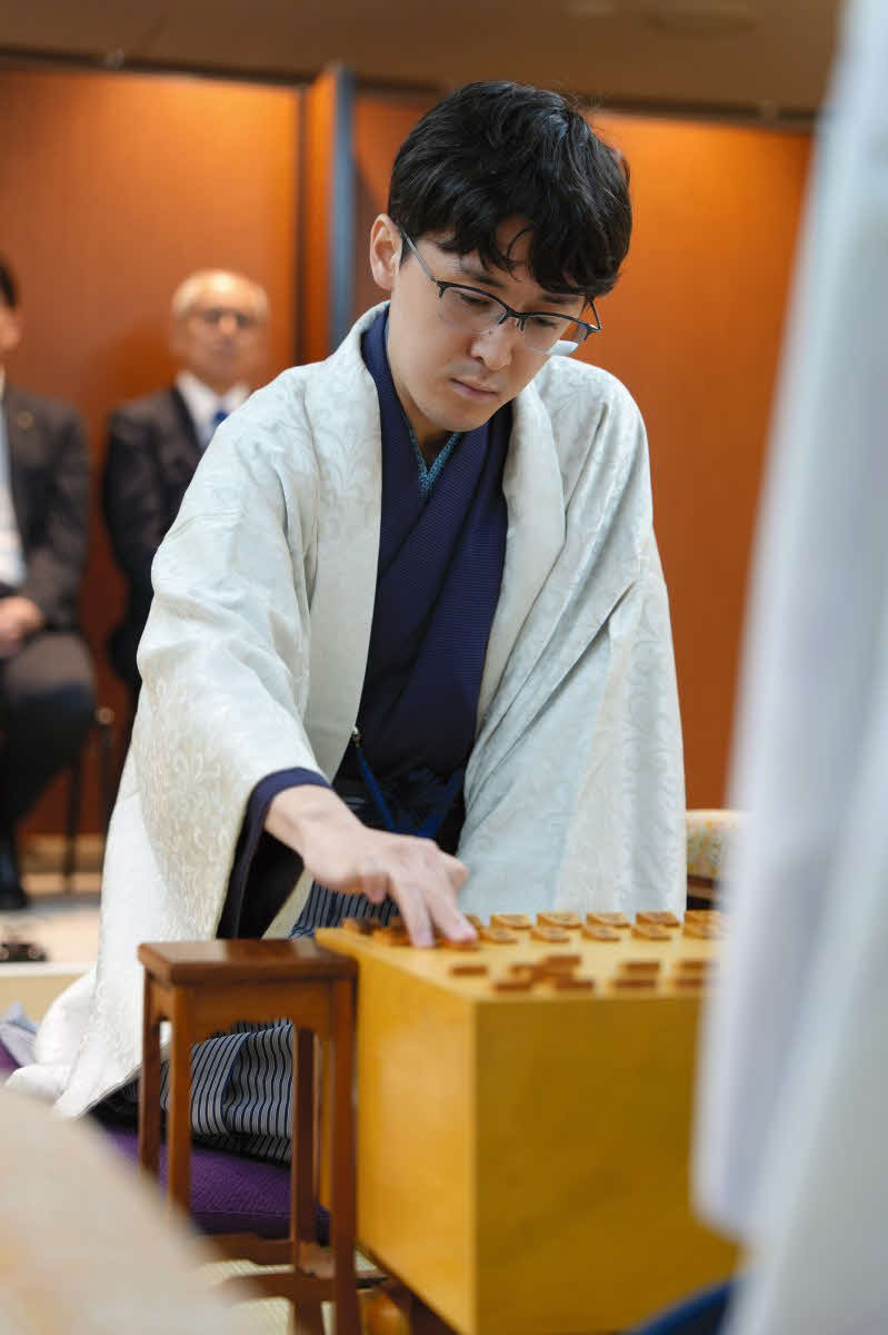 タイトル初防衛まであと1勝としている伊藤匠叡王（日本将棋連盟提供）