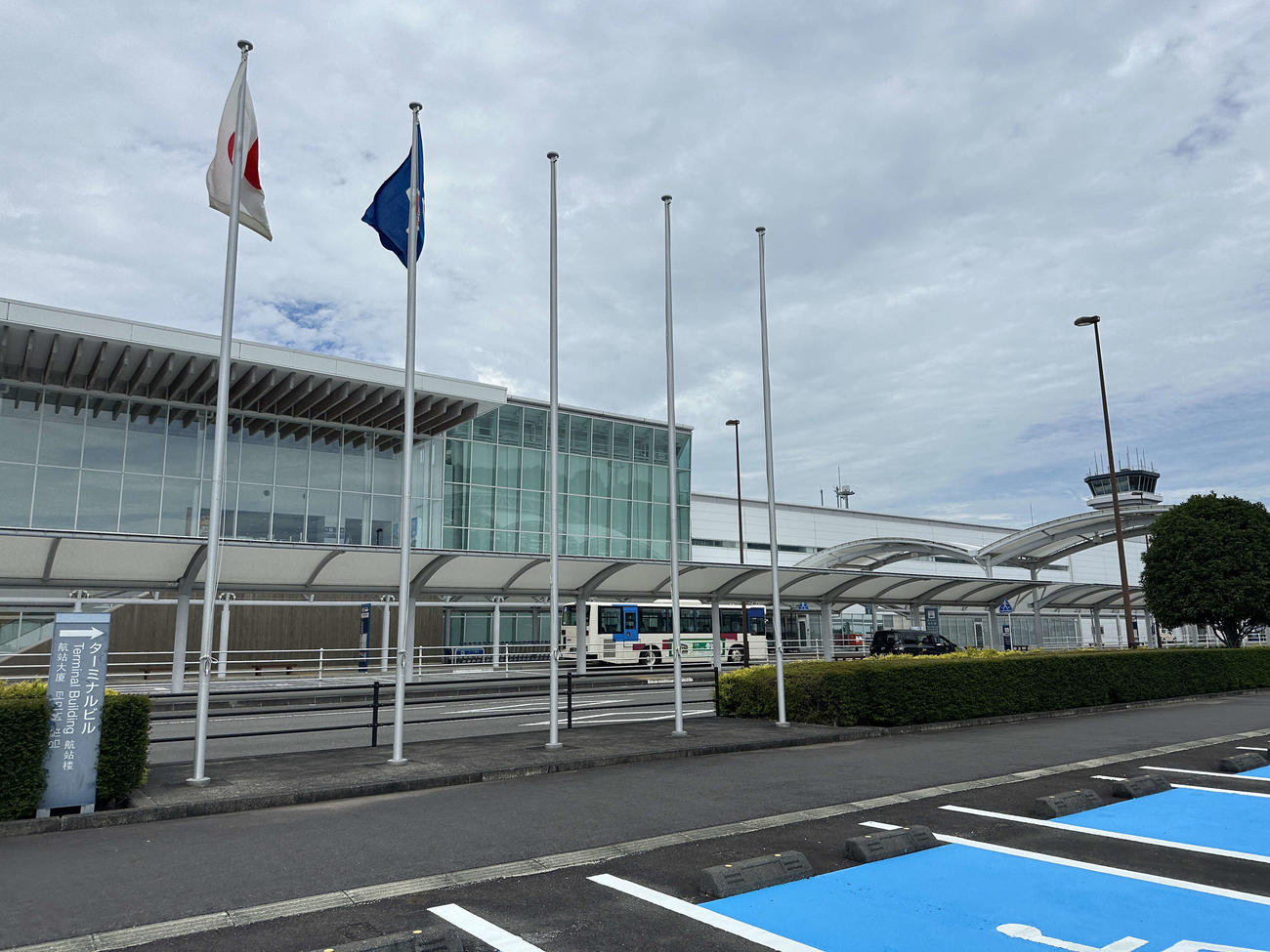 富士山静岡空港のターミナルビル