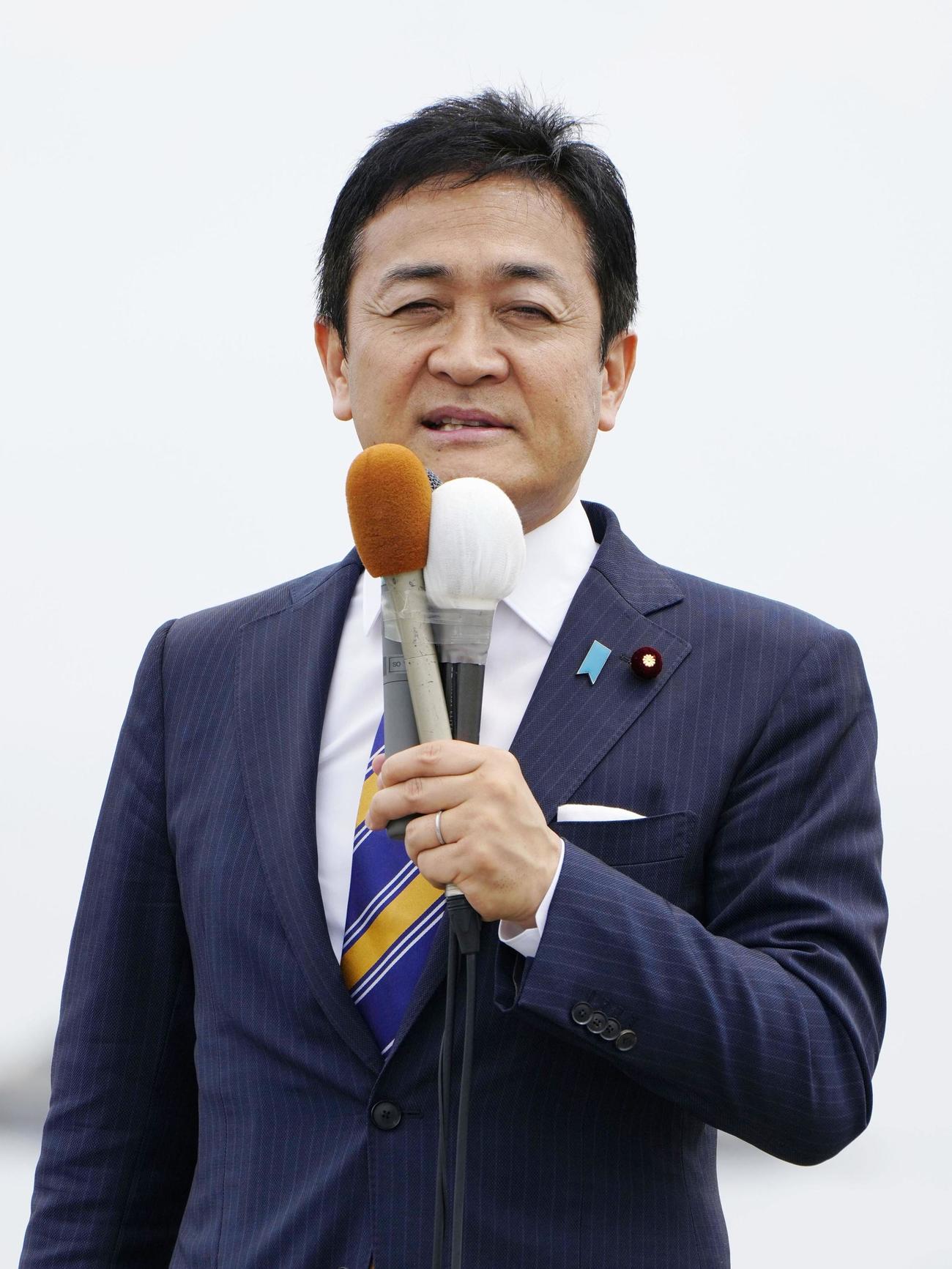 東京都議選が告示され、第一声を上げる国民民主党の玉木雄一郎代表（共同）