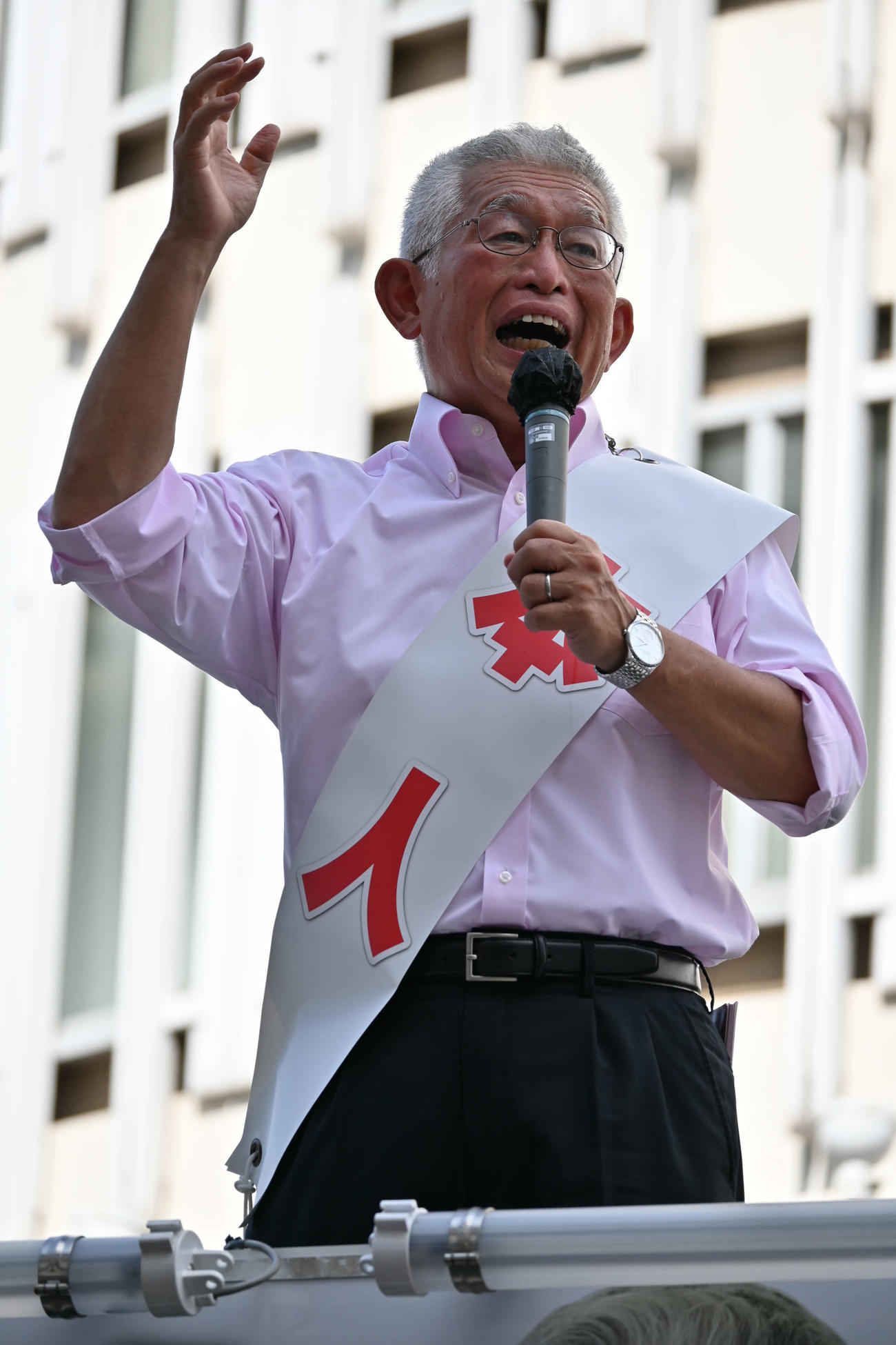 神戸市内で街頭演説した泉房穂氏（撮影・松浦隆司）