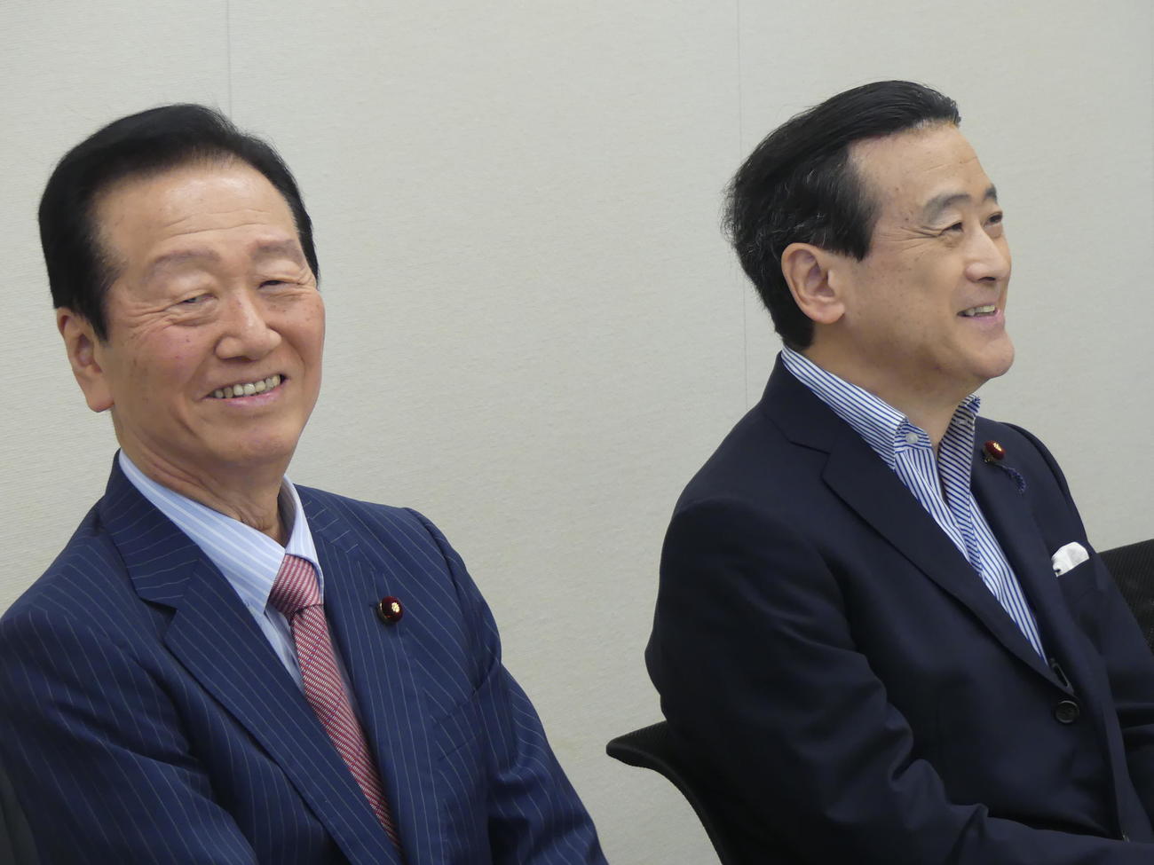 内閣不信任決議案提出を求める有志議員の会に出席する立憲民主党の小沢一郎衆院議員。右は江田憲司衆院議員（撮影・中山知子）