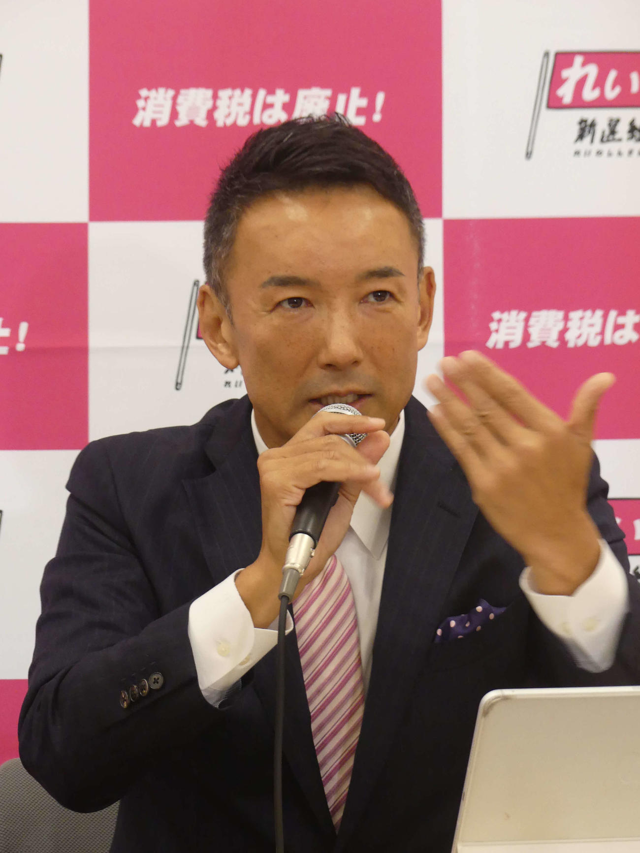 参院選を前に報道各社のインタビューに応じるれいわ新選組の山本太郎代表（撮影・中山知子）