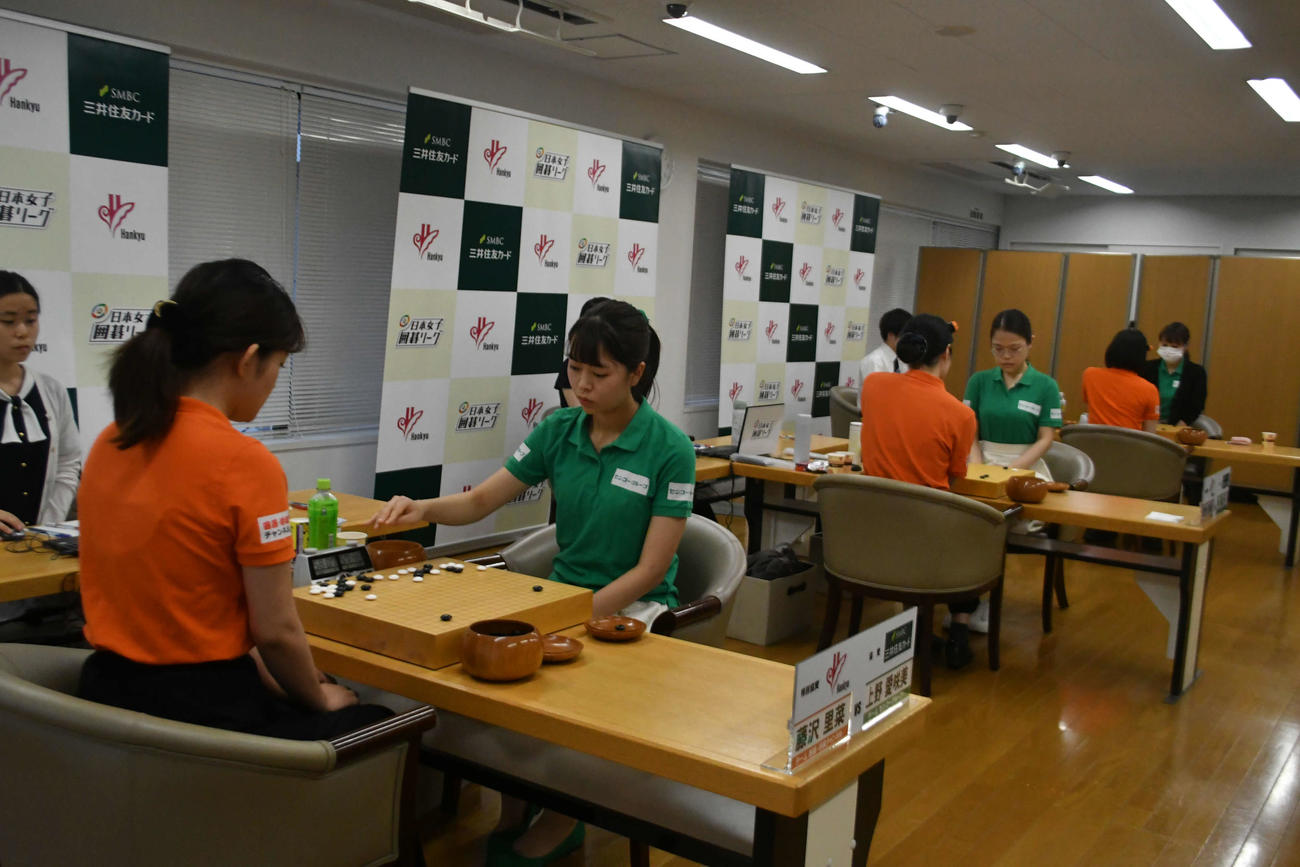 東京・市ケ谷「日本棋院東京本院」で始まった女子リーグ決勝