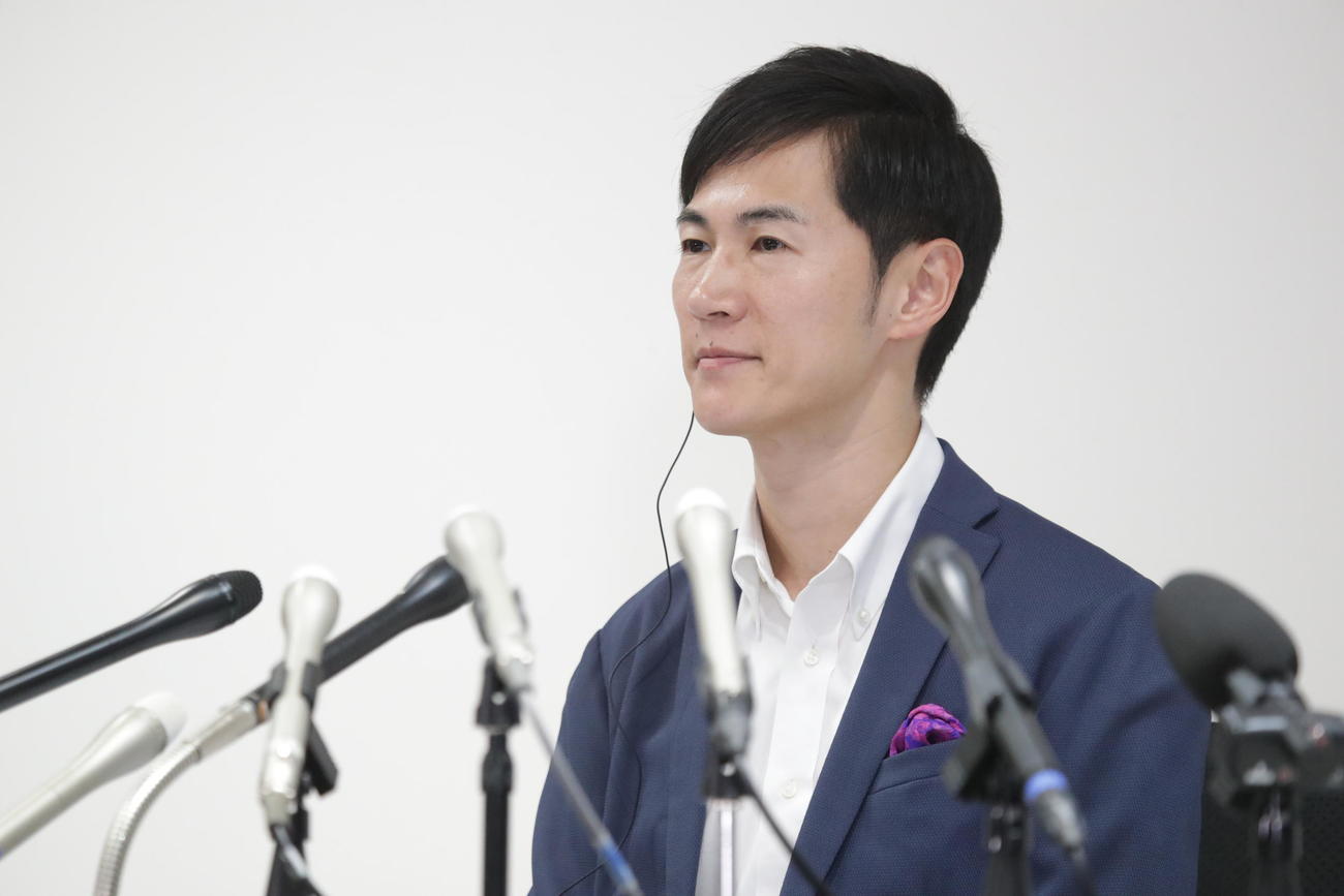 会見に出席する石丸伸二氏（2025年6月22日撮影）