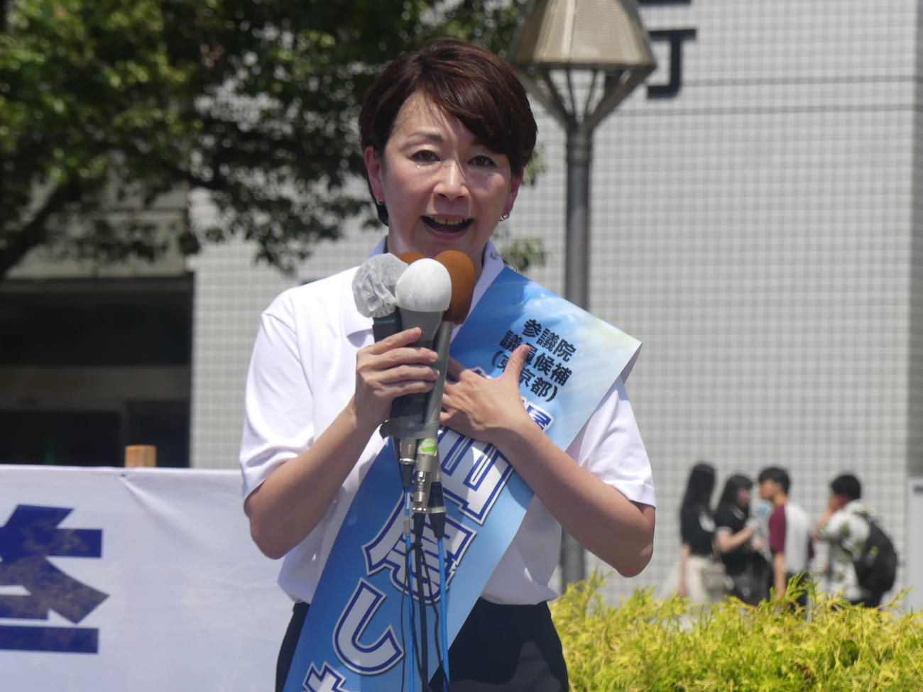 参院選東京選挙区に無所属で立候補し、第一声を行う山尾志桜里元衆院議員（撮影・中山知子）