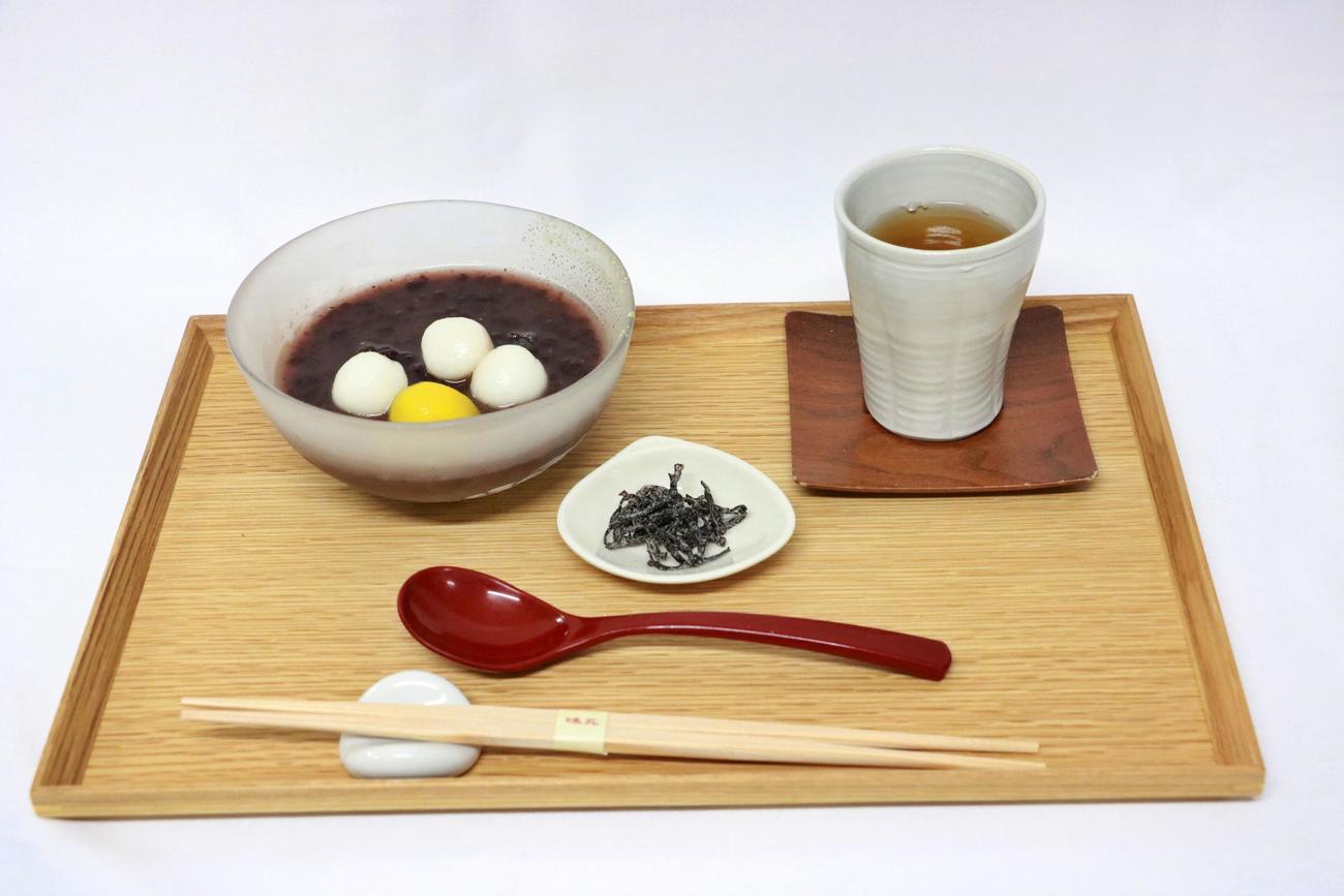 藤井聡太王位の午前のおやつ「白玉冷やしぜんざい」（日本将棋連盟提供）