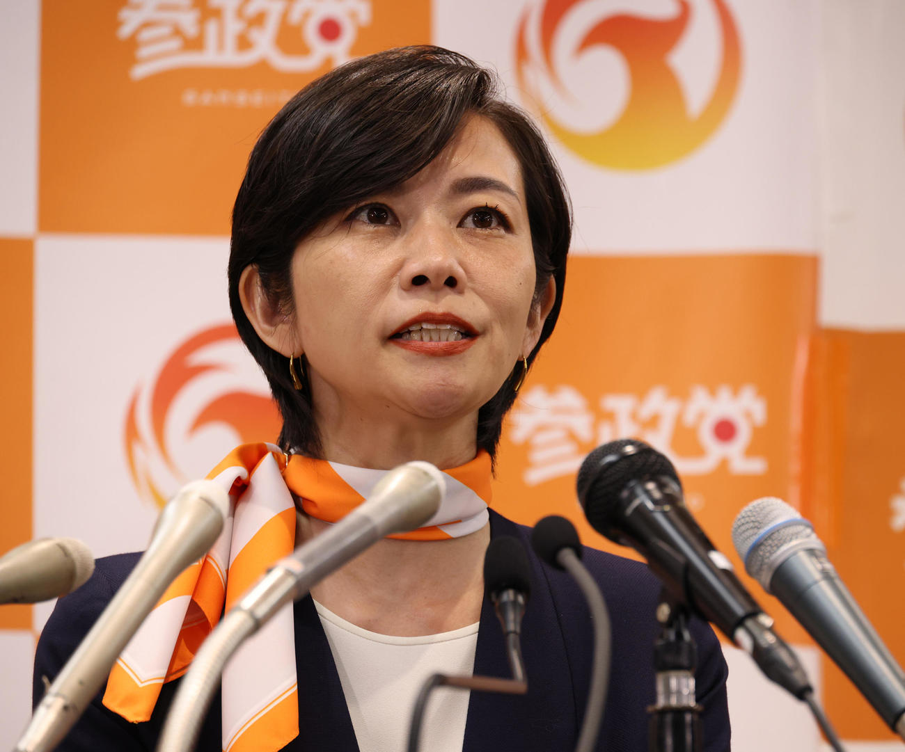 会見を行う参政党梅村みずほ氏（撮影・中島郁夫）