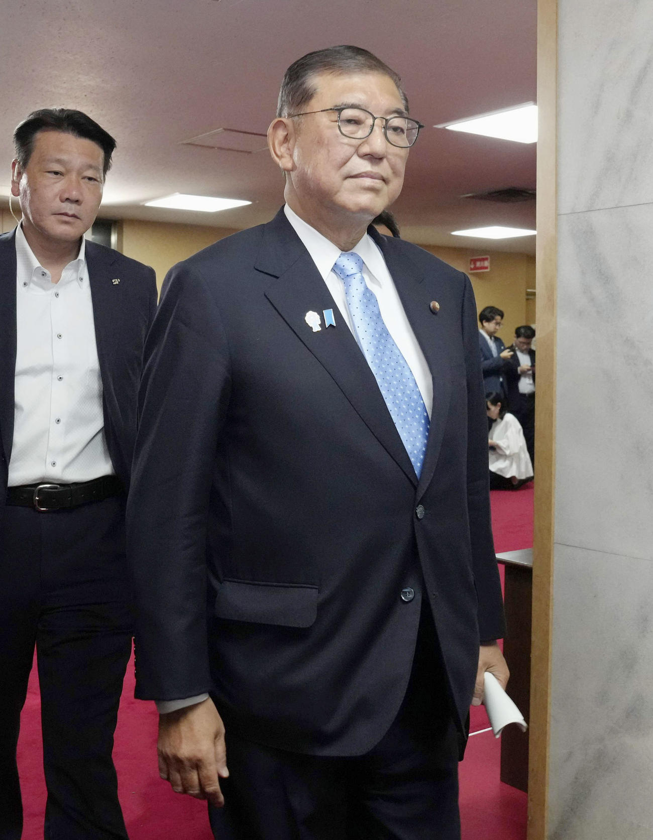 党本部に入った自民党総裁の石破首相（共同）