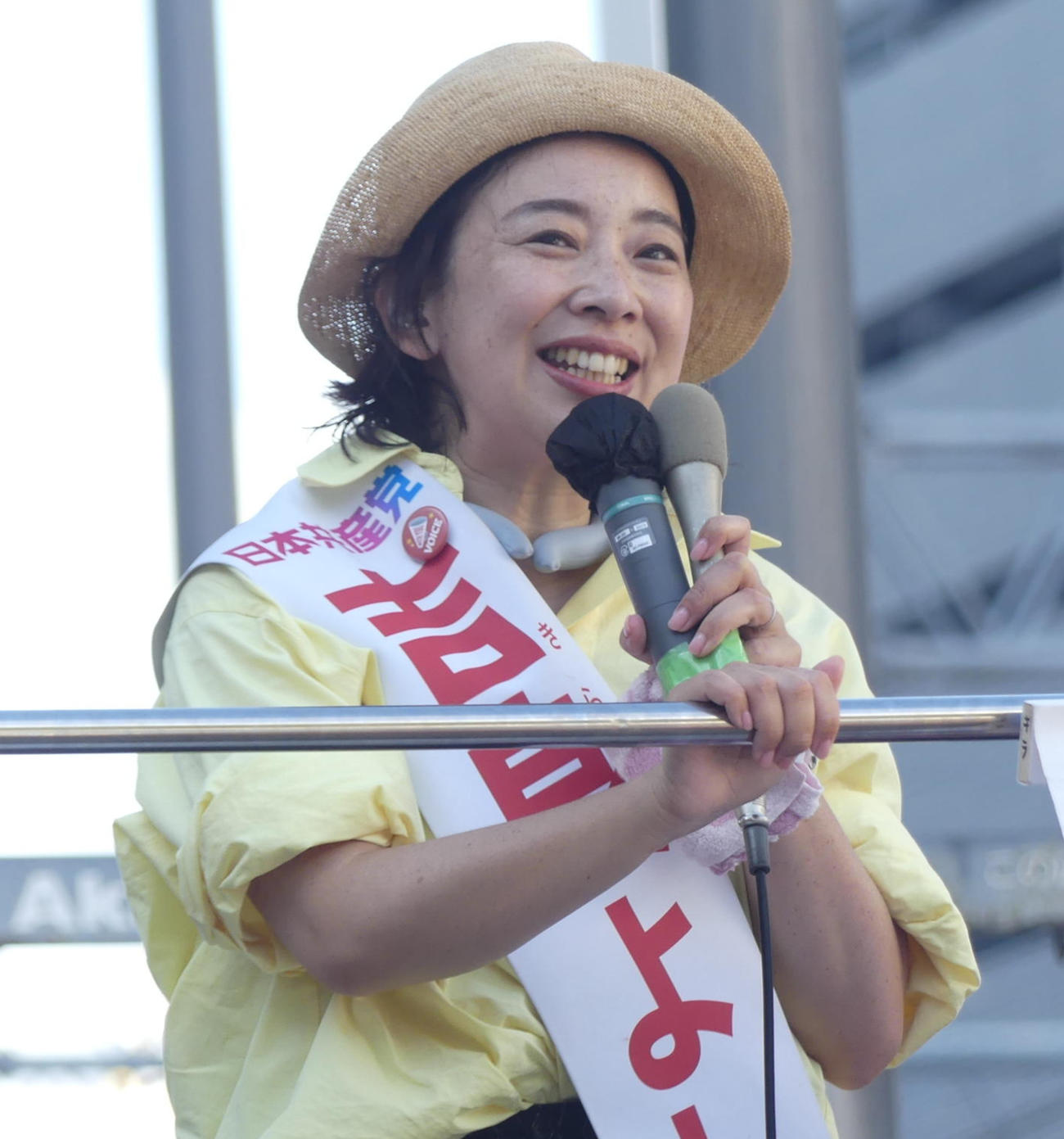 JR秋葉原駅前で街頭演説する共産党の吉良佳子氏（2025年7月）