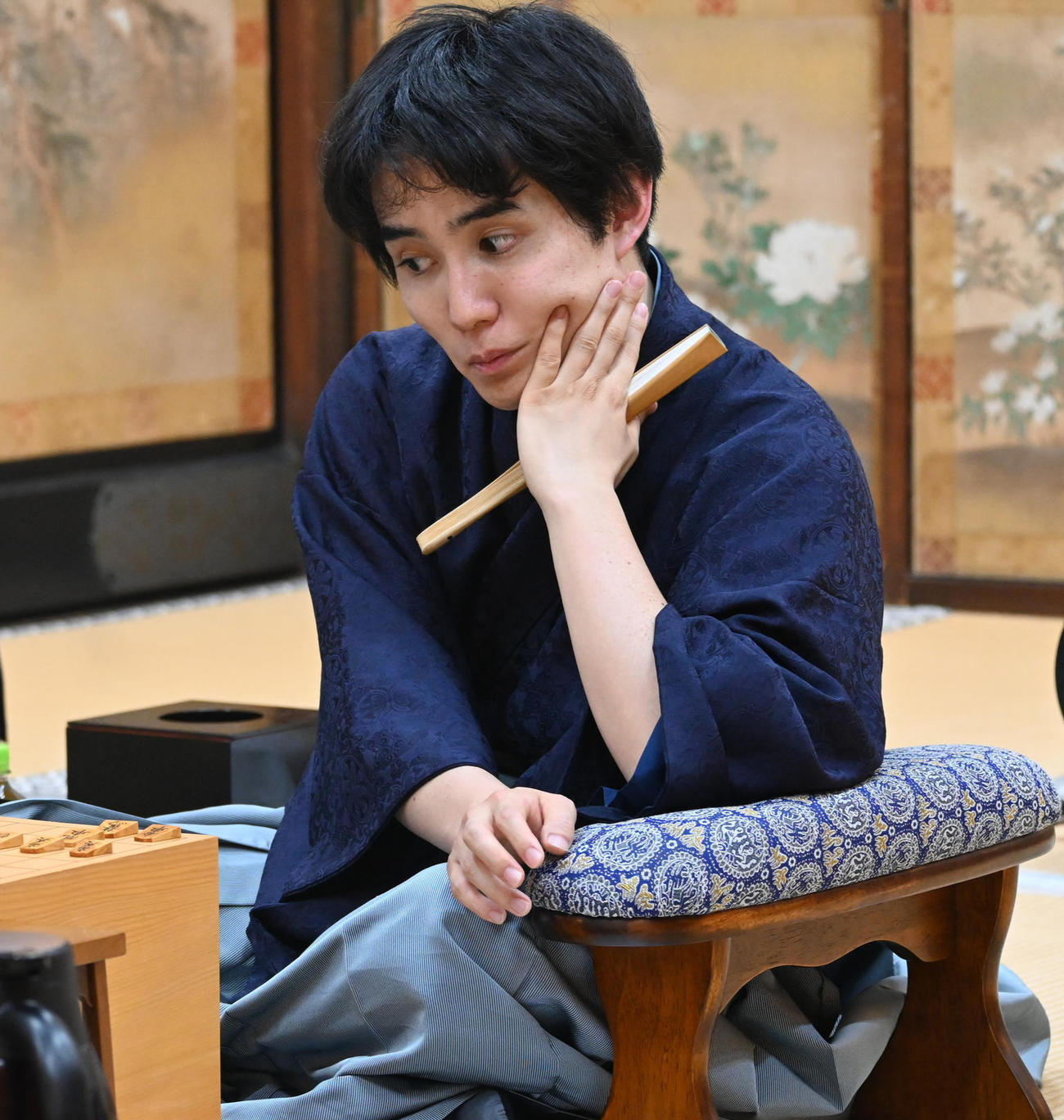 佐々木勇気八段＝24年10月