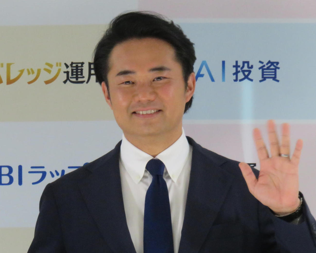 悪質な万引き手口に驚いた杉村太蔵氏（2025年2月撮影）