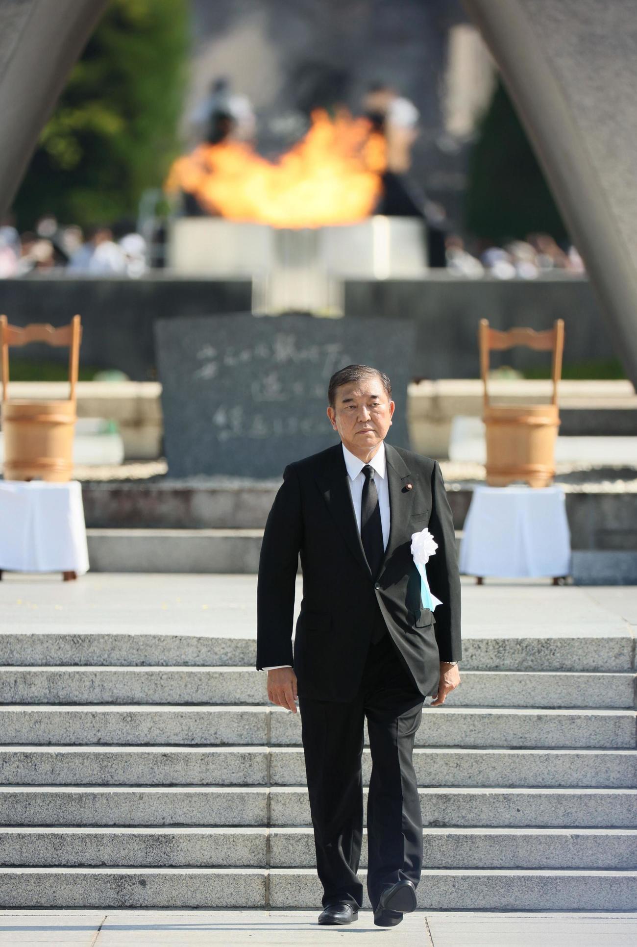 平和記念式典でのあいさつを終えた石破首相＝８月６日（共同）